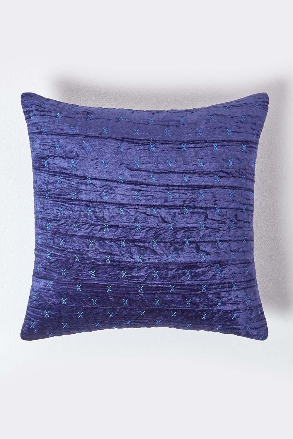 Homescapes Crushed Velvet Cushion Cover in Navy
