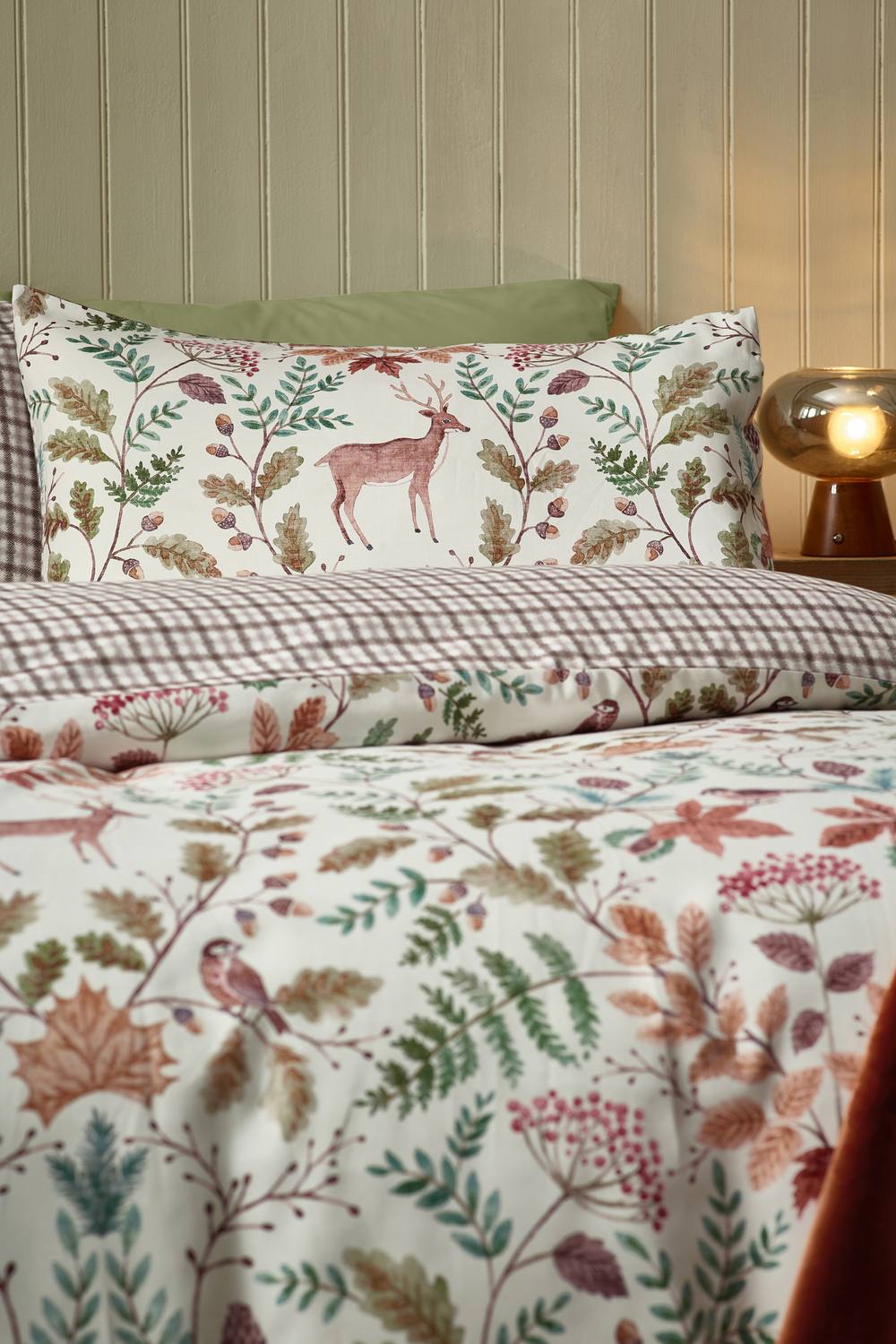 Catherine Lansfield Woodland Stag So Soft Reversible Duvet Cover Set in Cream 3
