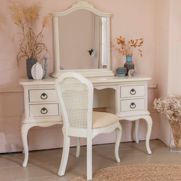 Willis and Gambier Dressing Table