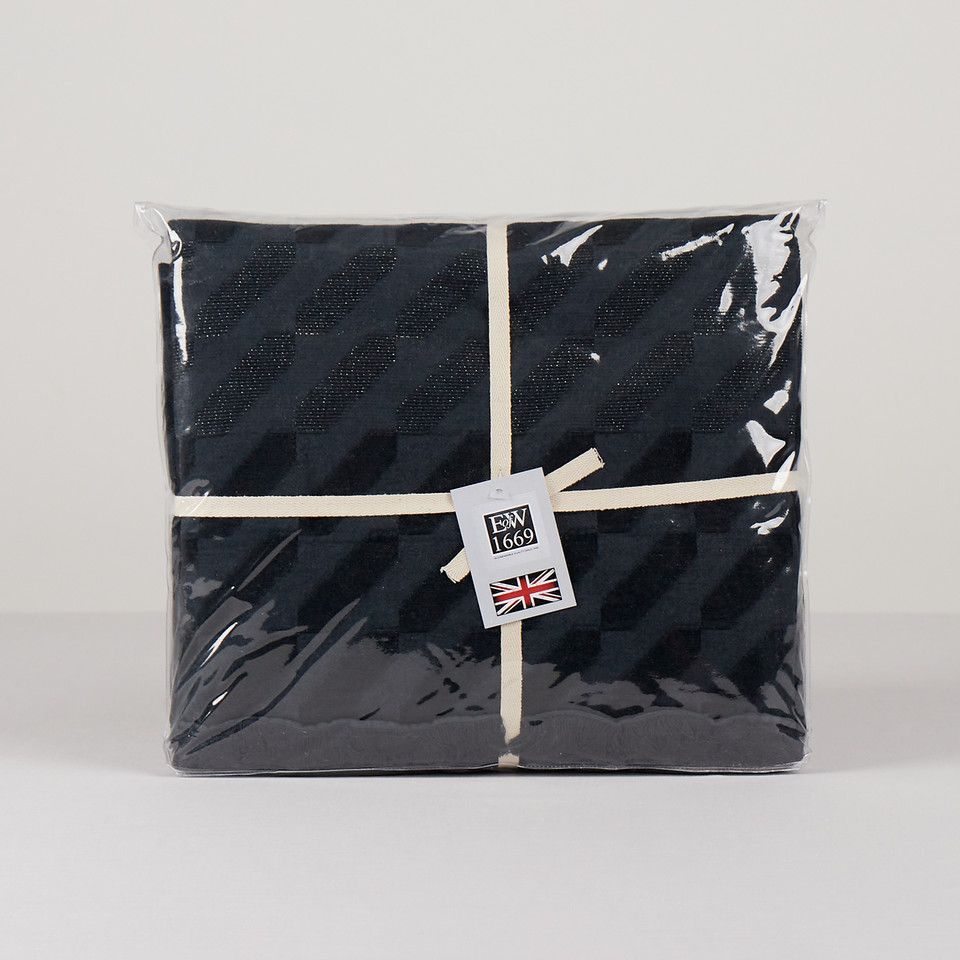 Early's of Witney 'Chenille Throw' in Dark Grey