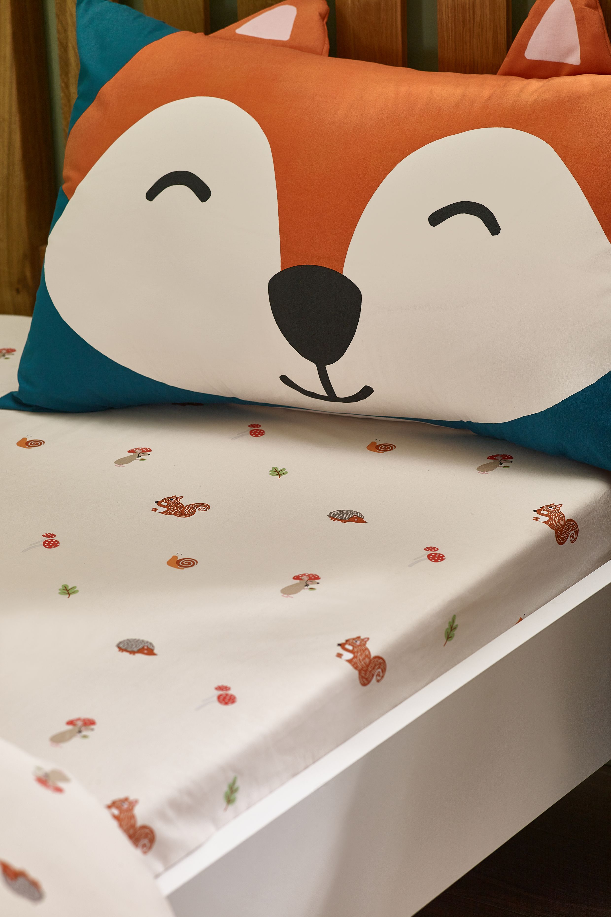 Catherine Lansfield 'Fox & Woodland Friends' Fitted Sheet in Cream