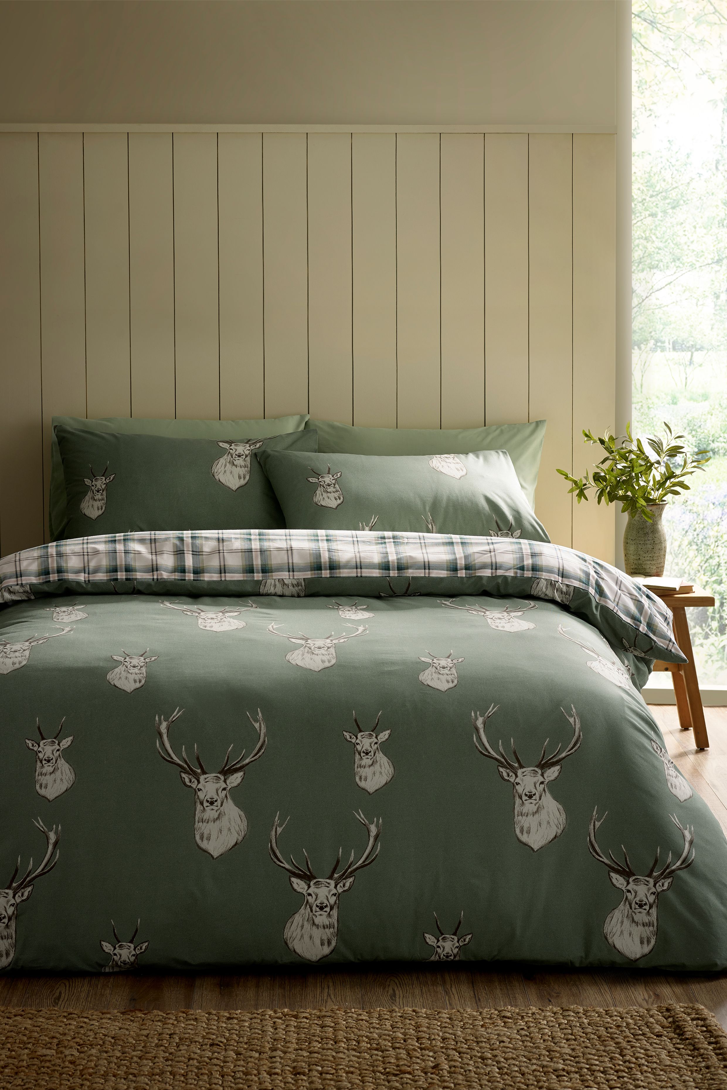 Catherine Lansfield 'Stag Check' Reversible Duvet Cover Set in Light Green