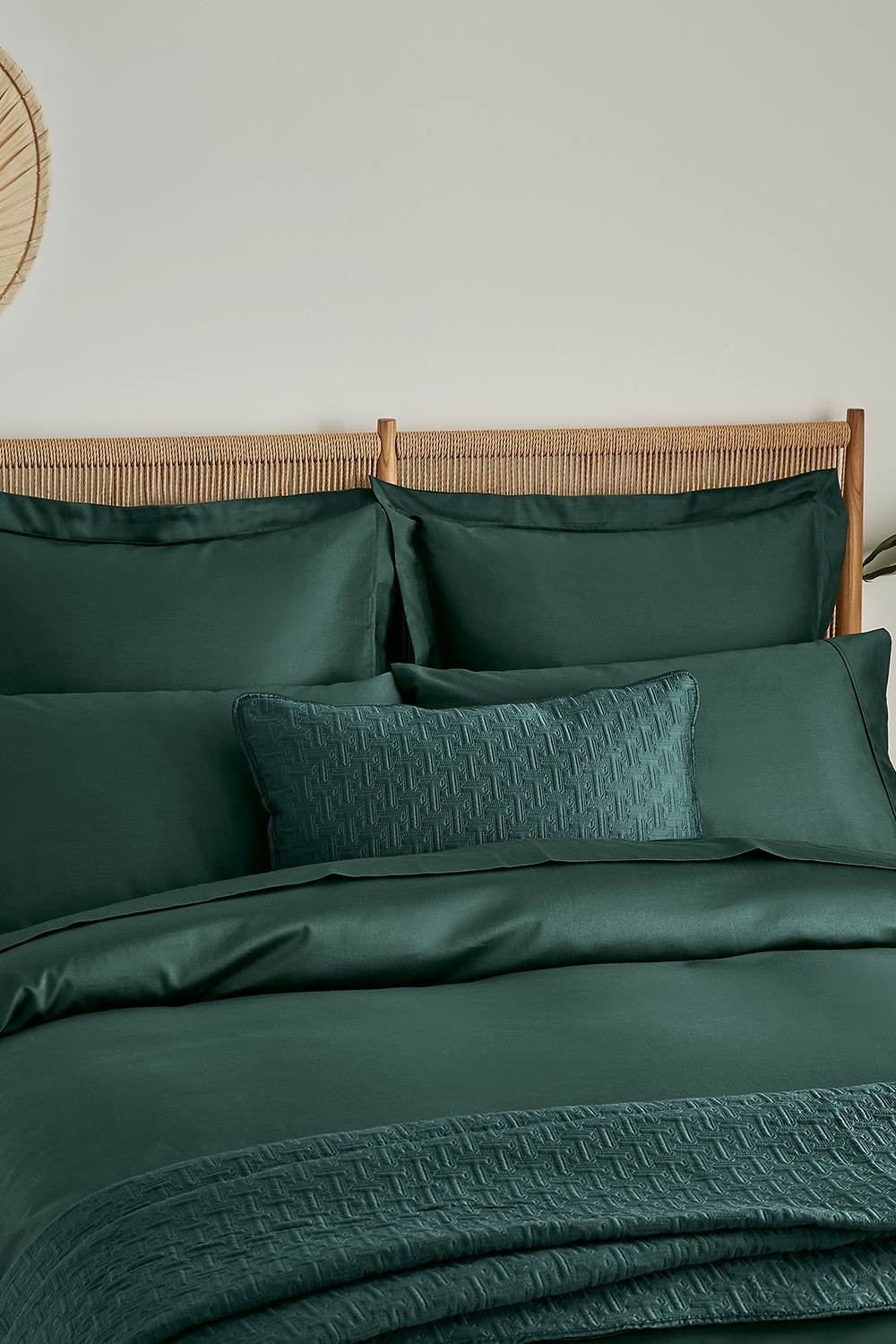 Ted Baker 'TB Plain Dye' Standard Pillowcase in Dark Green 4