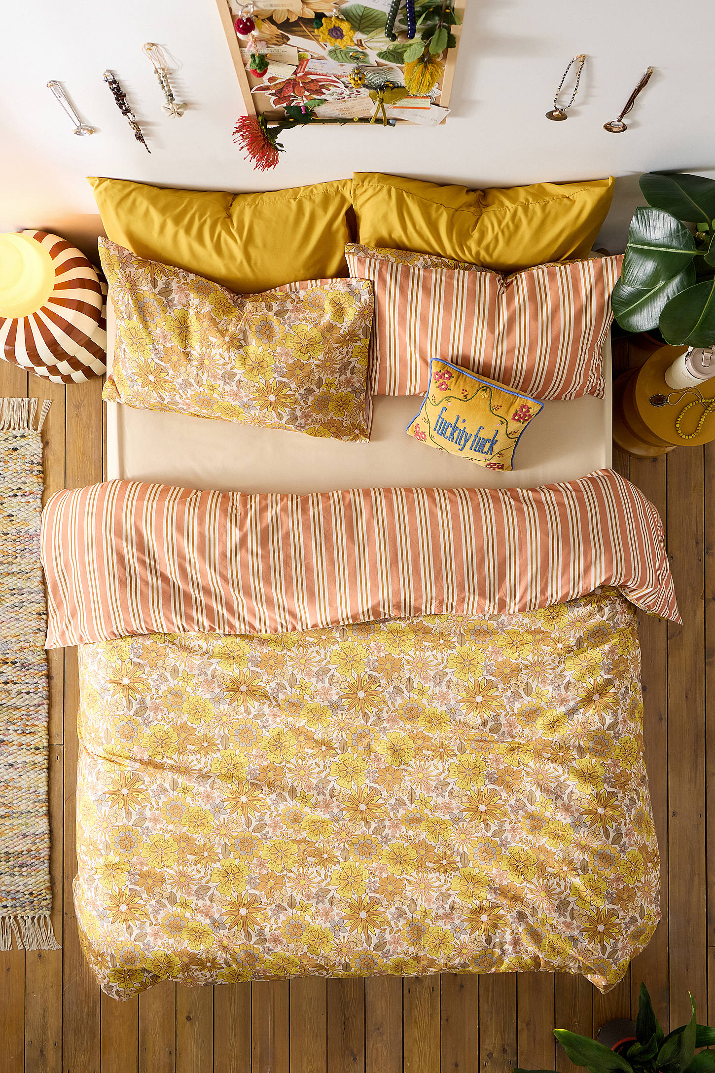 Clara Retro Mustard Reversible Duvet Set - Dark Yellow