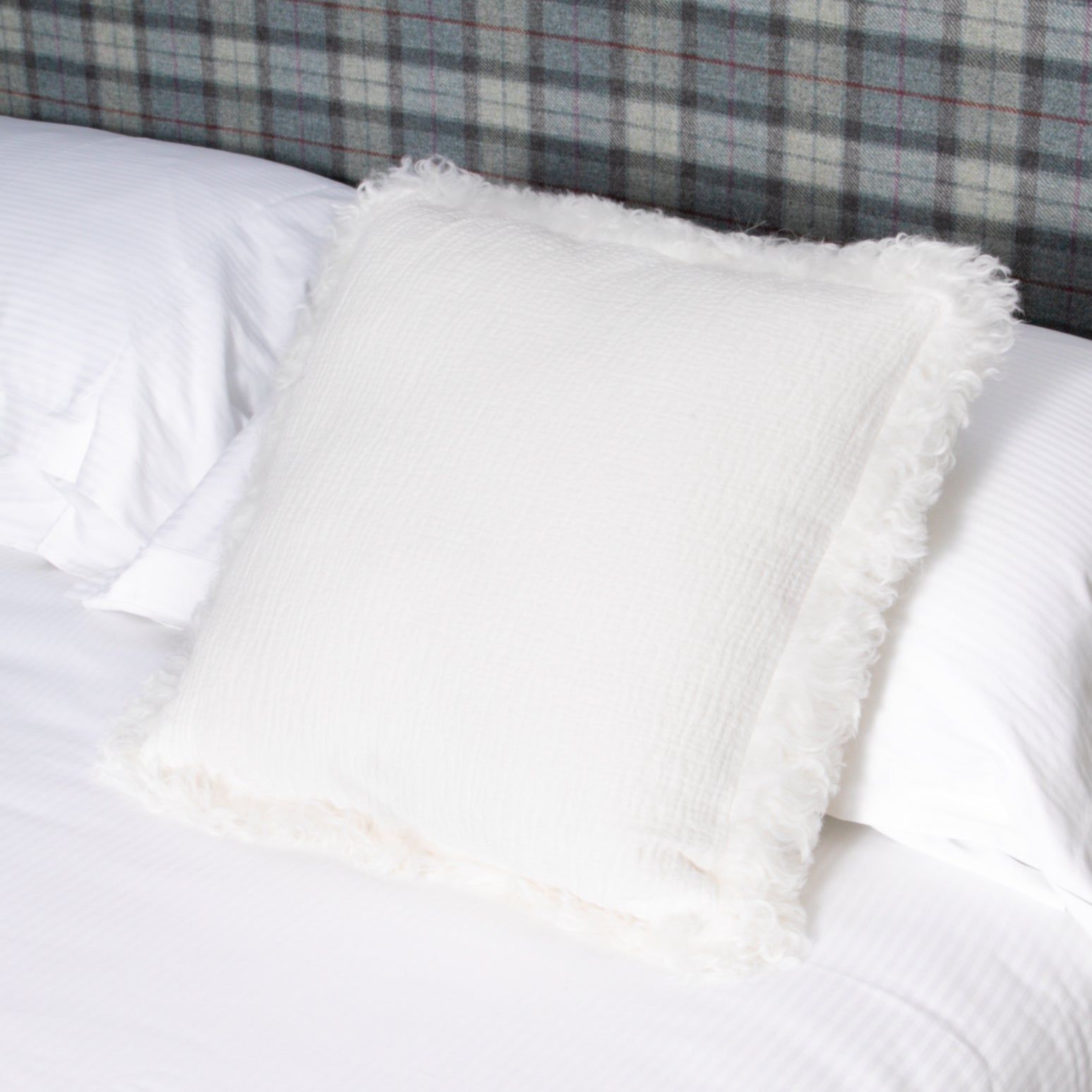 Native Natural White Linen Cushion Sheepskin Trim 45x45cm