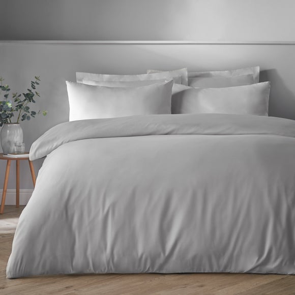 Super Soft Microfibre Plain Duvet Cover and Pillowcase Set