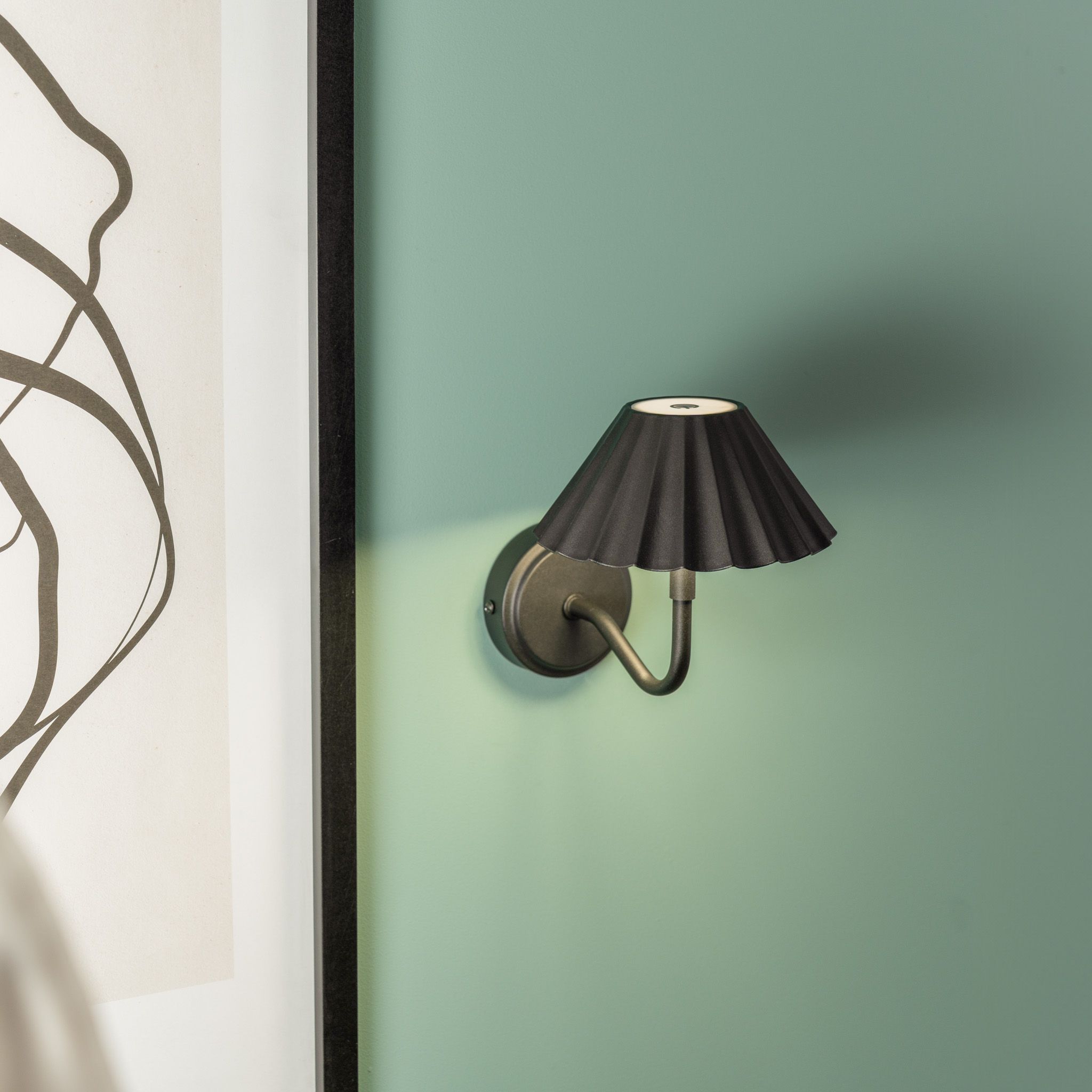 ValueLights Avery Rechargeable Easy Fit Wall Touch Light Fitting Single in Black