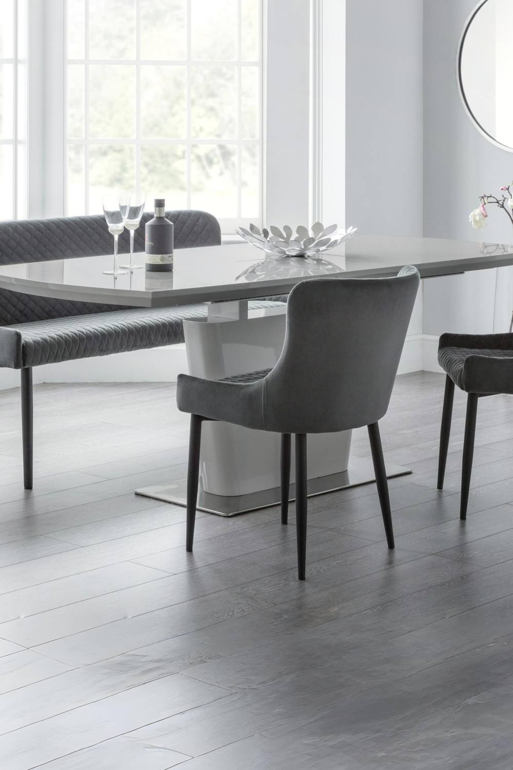Julian Bowen Como Rectangular Extending High Gloss 4-6 Seater Dining Table in Grey