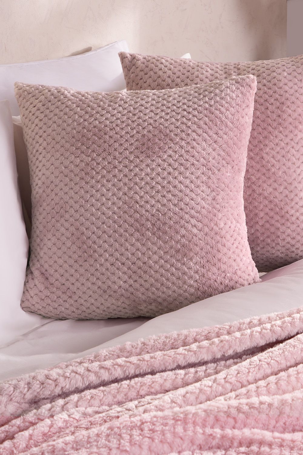 OHS 2 Pack of Waffle Fleece Square Cushion Covers in Light Pink