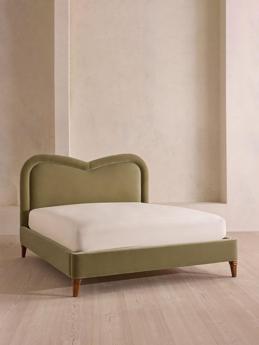 Keira Bed, King, Velvet, Lichen