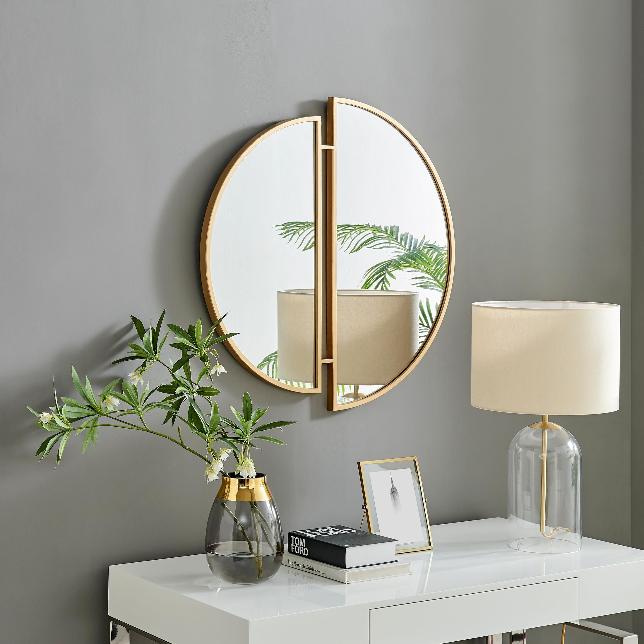 FurnitureboxUK Crescent Art Deco Gold Metal Framed 80cm Round Hallway Bedroom Dining & Living Room Wall Mirror
