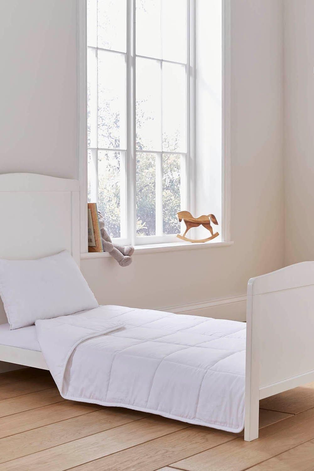 Martex Baby 4 Tog Duvet in White