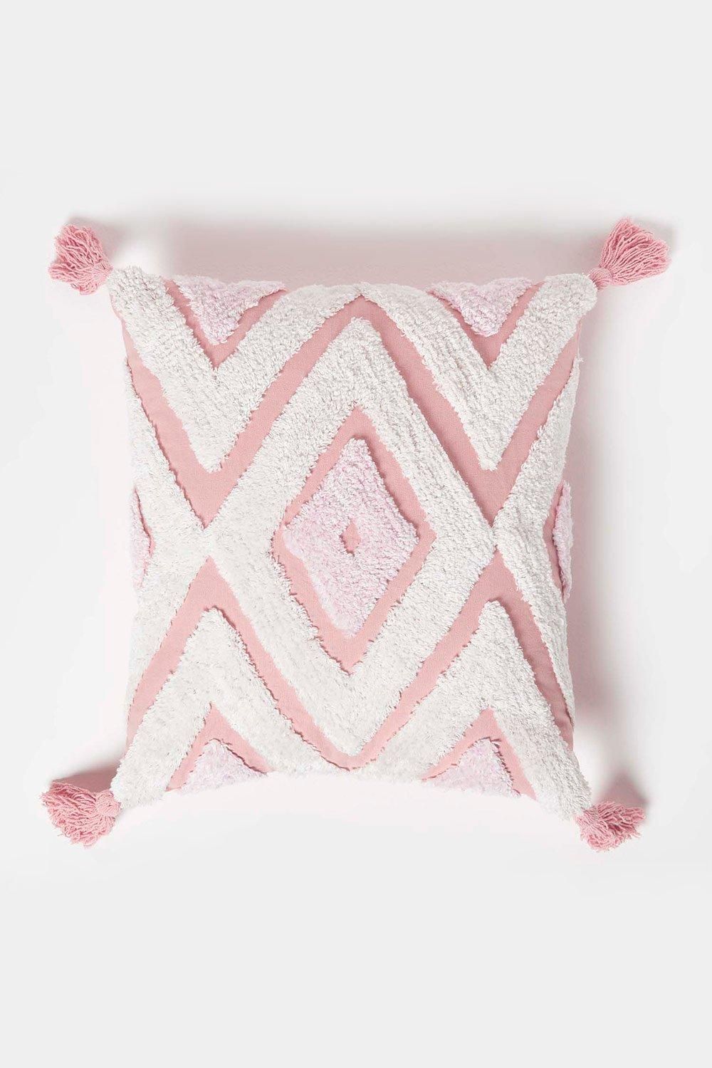 Homescapes Geometric Ikat Tufted Cotton Cushion with Tassels in White
