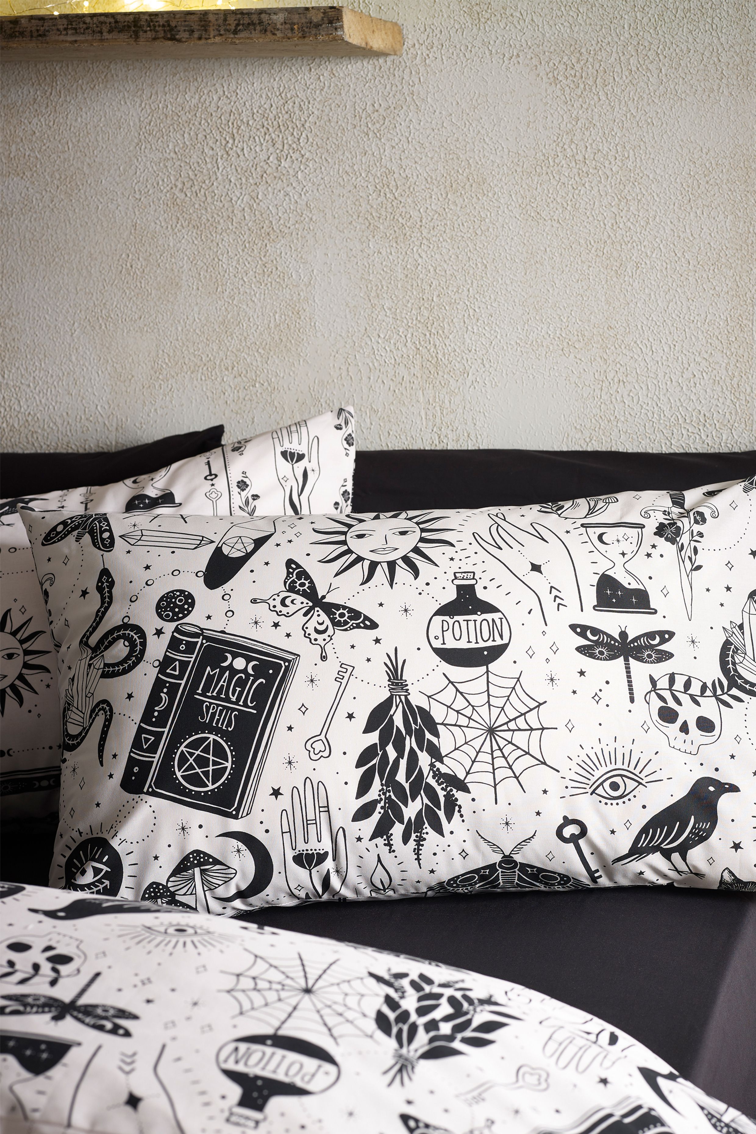 Catherine Lansfield 'Enchanted Witchcraft' Reversible Duvet Cover Set in Black 3