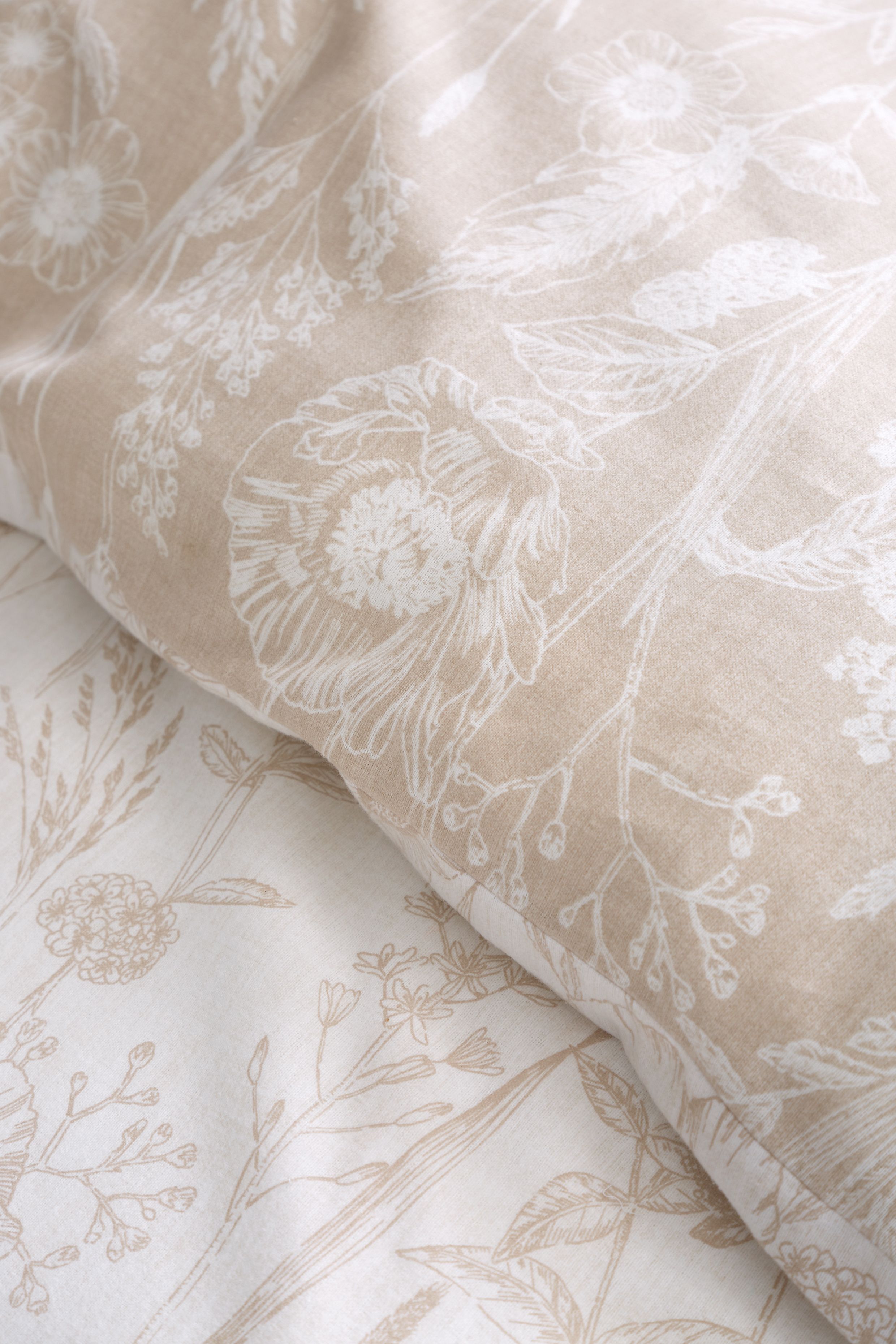Bianca 'Brushed Cotton Floral Toile' Reversible Duvet Cover Set in Natural 4