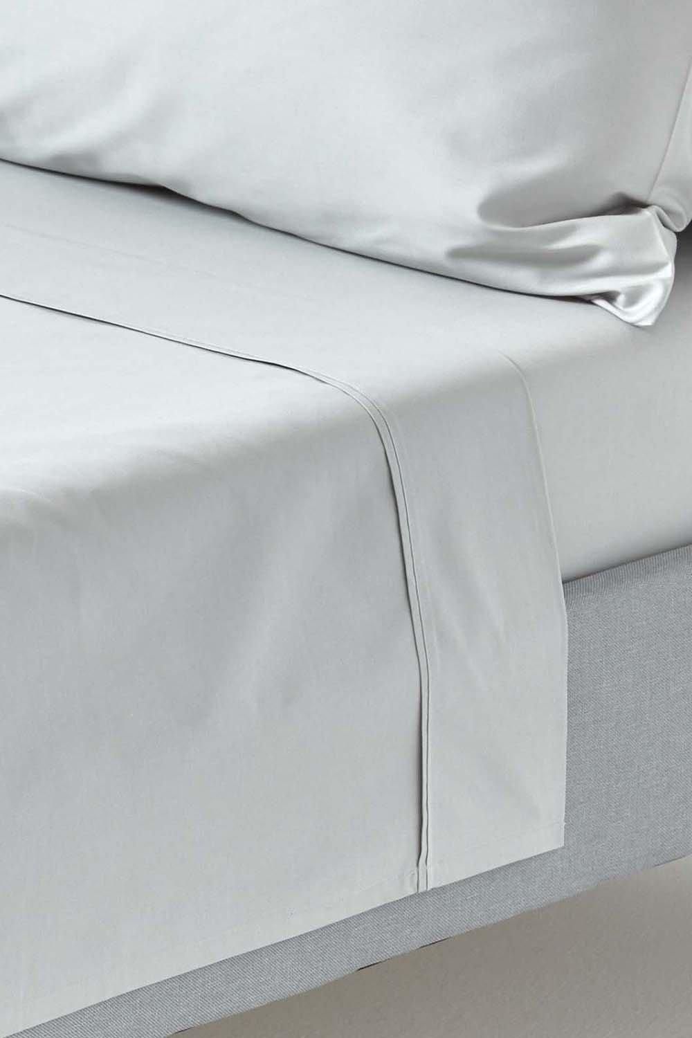 Homescapes Egyptian Cotton Flat Sheet 200 Thread Count in Silver