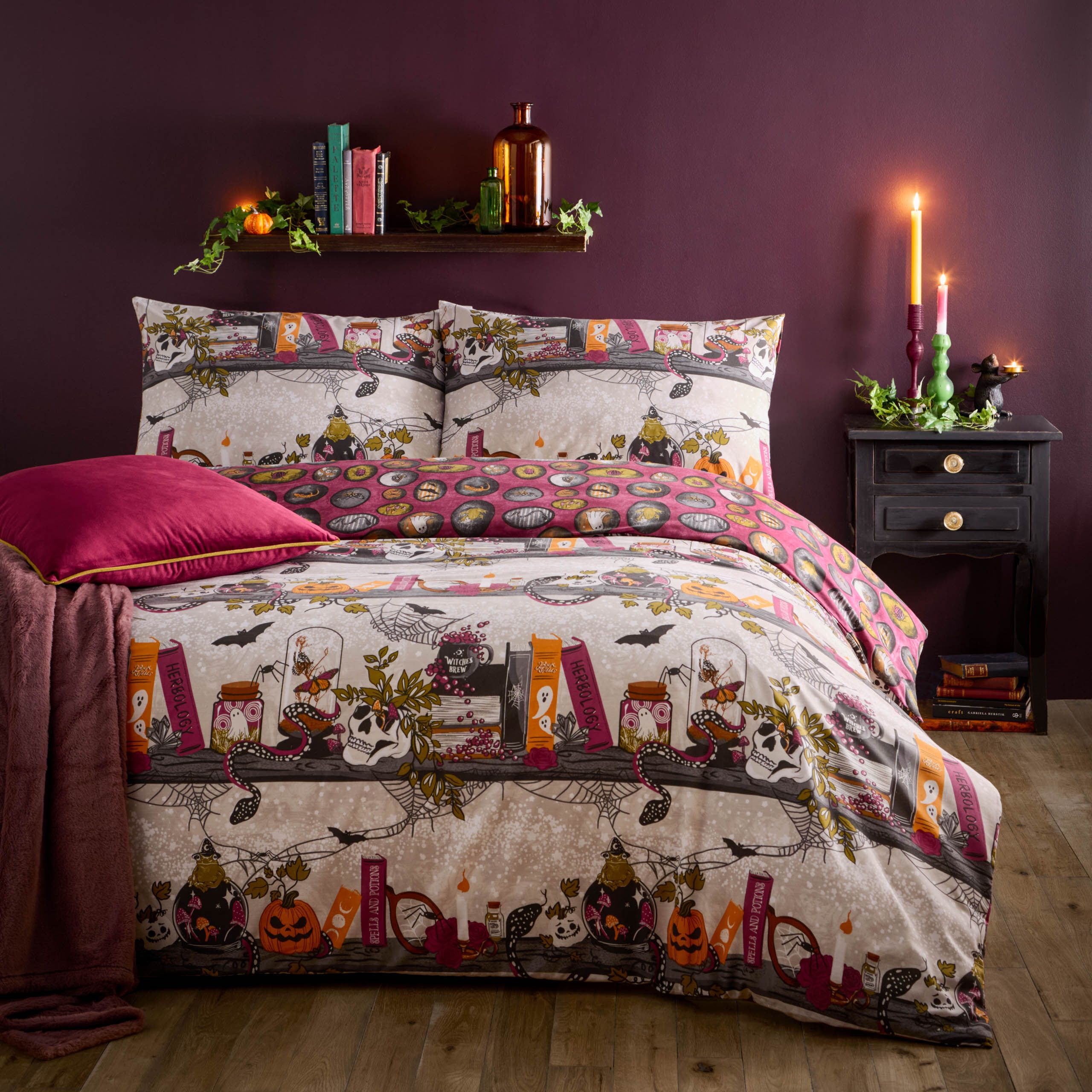 Furn Witchy Tales Printed Reversible Duvet Cover Set