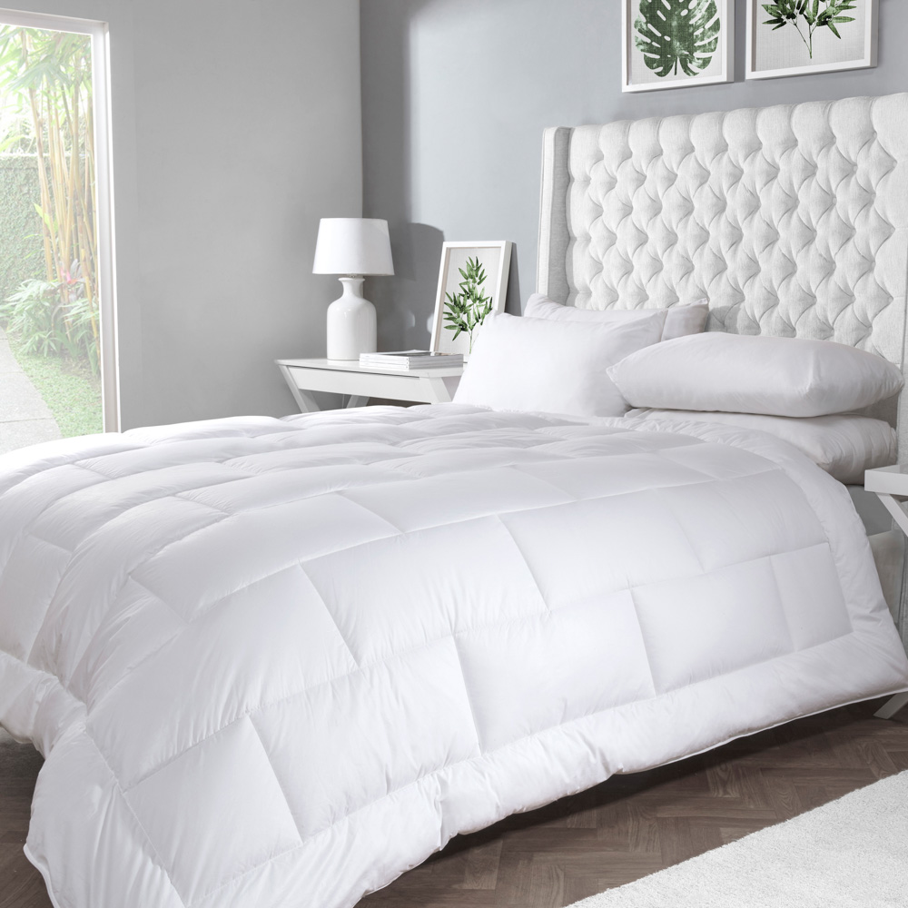 Bamboo Filled Super King 9 Tog Duvet, White