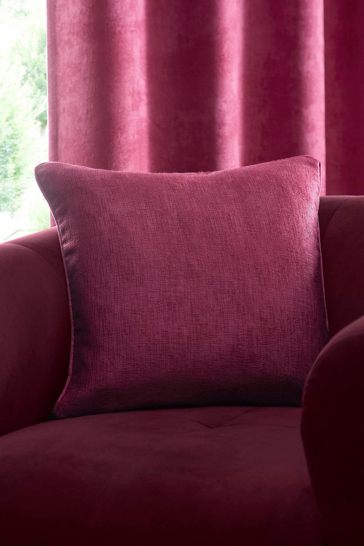 Fusion 'Strata' Luxe Velvet Filled Cushion in Wine