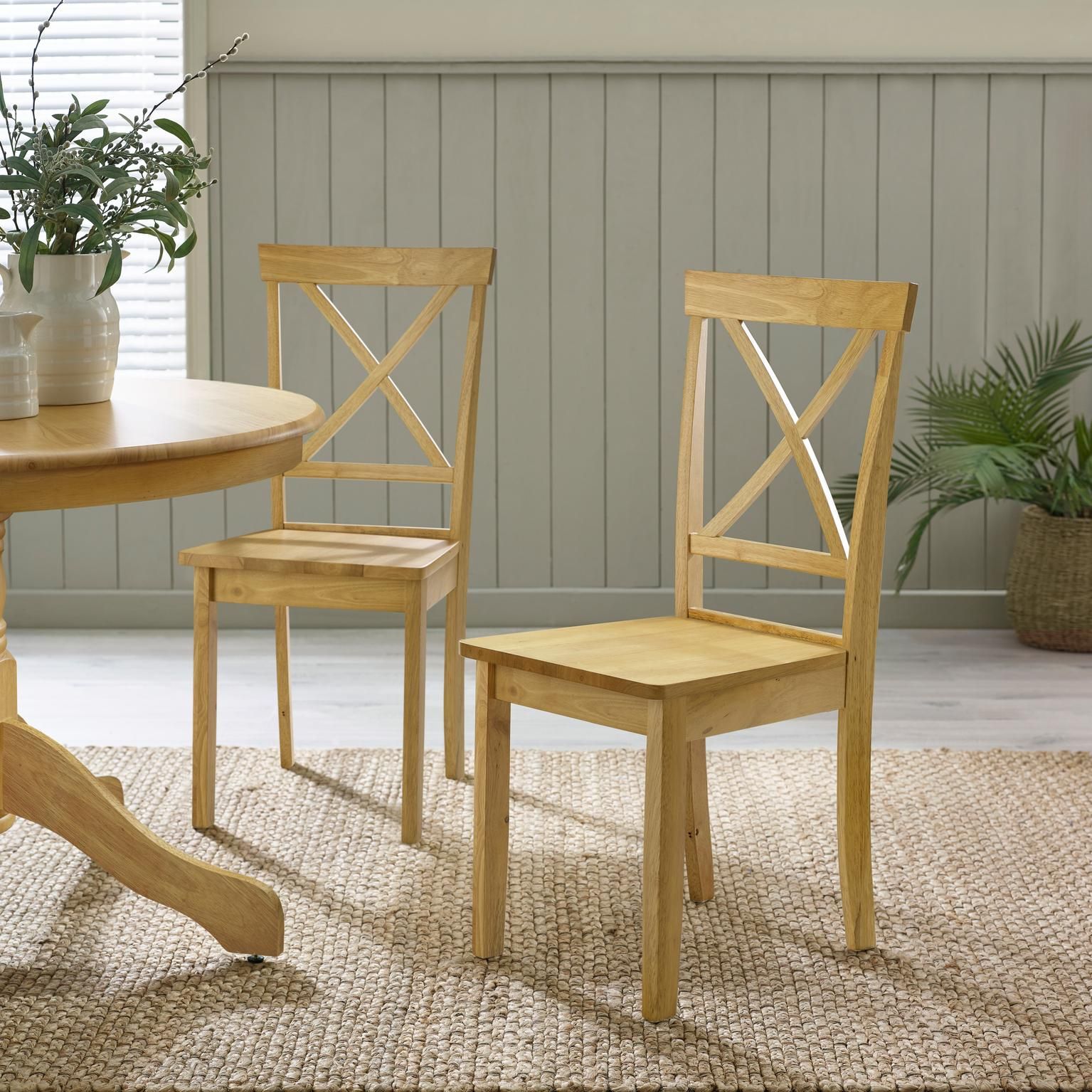 FurnitureboxUK Millford x2 Solid Wood Crossback Dining Chairs in Light Oak