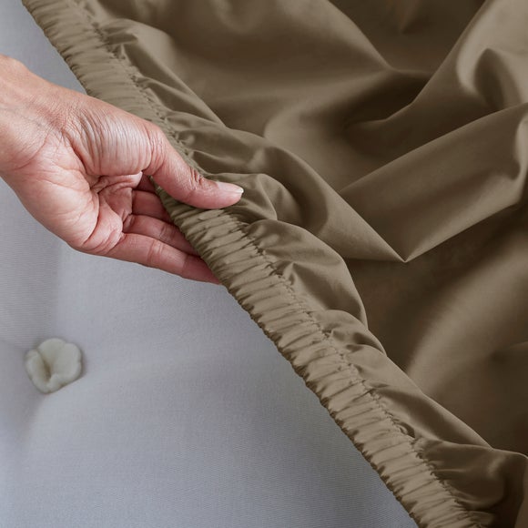100% Egyptian Cotton 220 Thread Count True Grip® Fitted Sheet 6