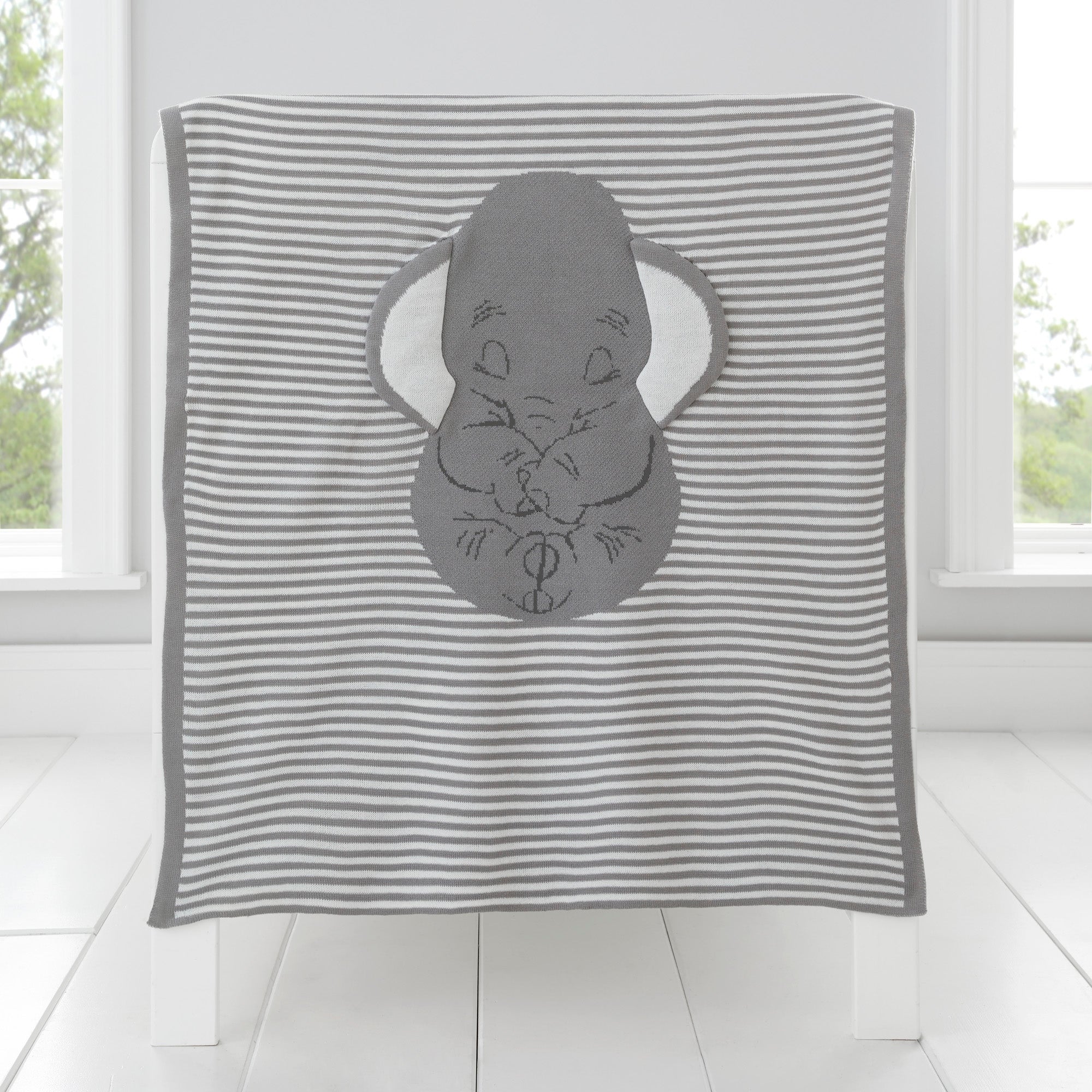 Dumbo Knitted Blanket Grey and White