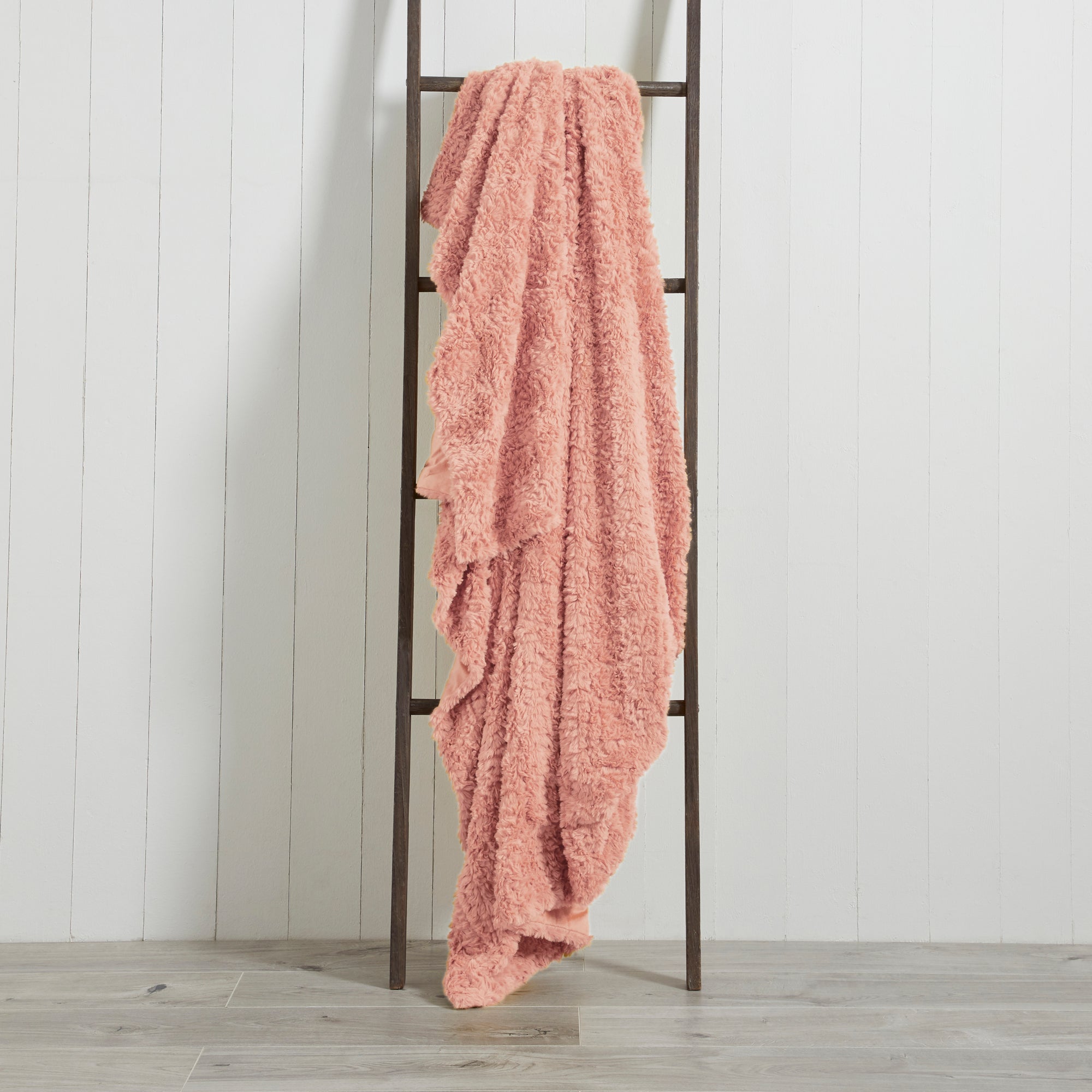 Tundra 130cm x 180cm Throw Blush