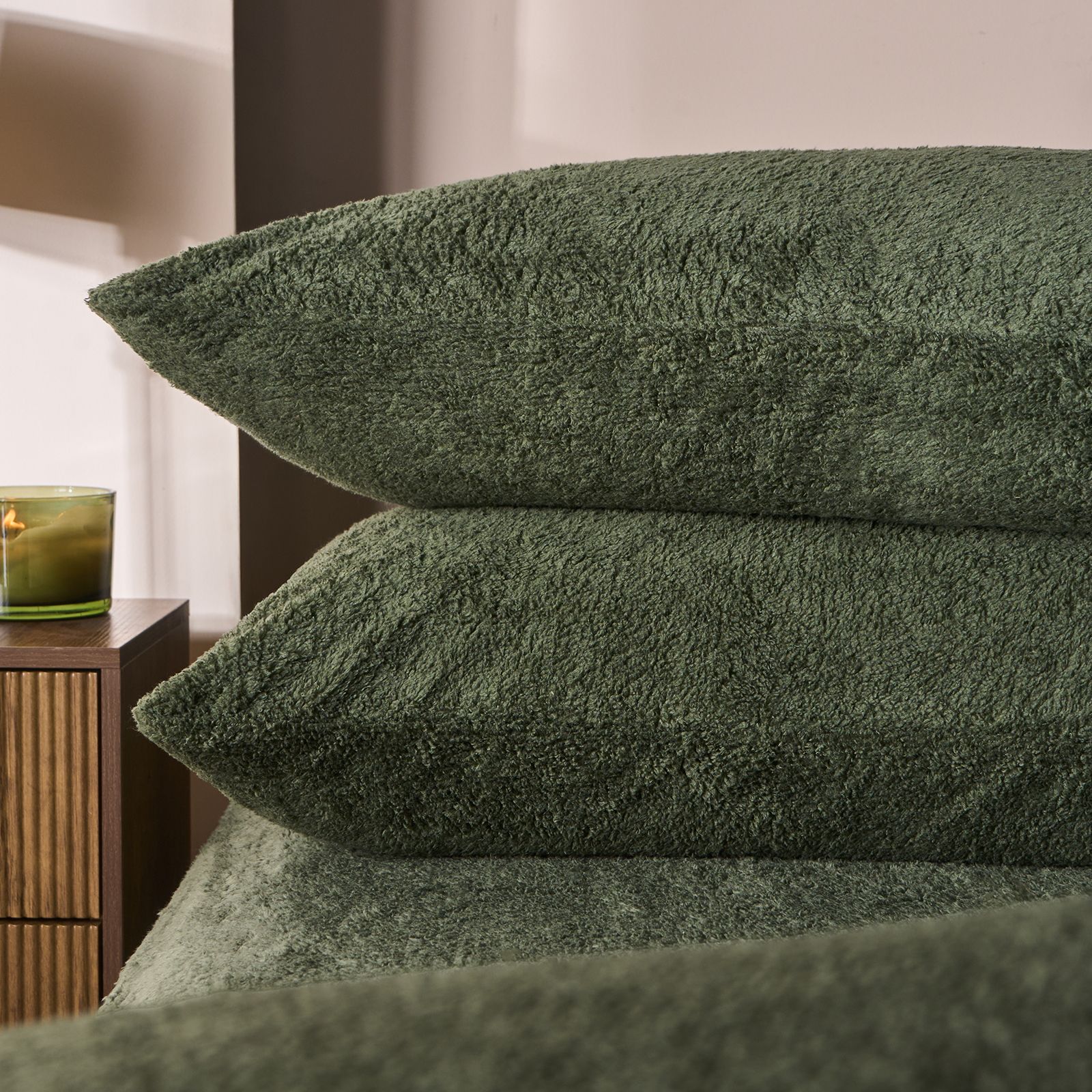 OHS 2 Pack Thermal Teddy Fleece Pillowcase Cover in Green