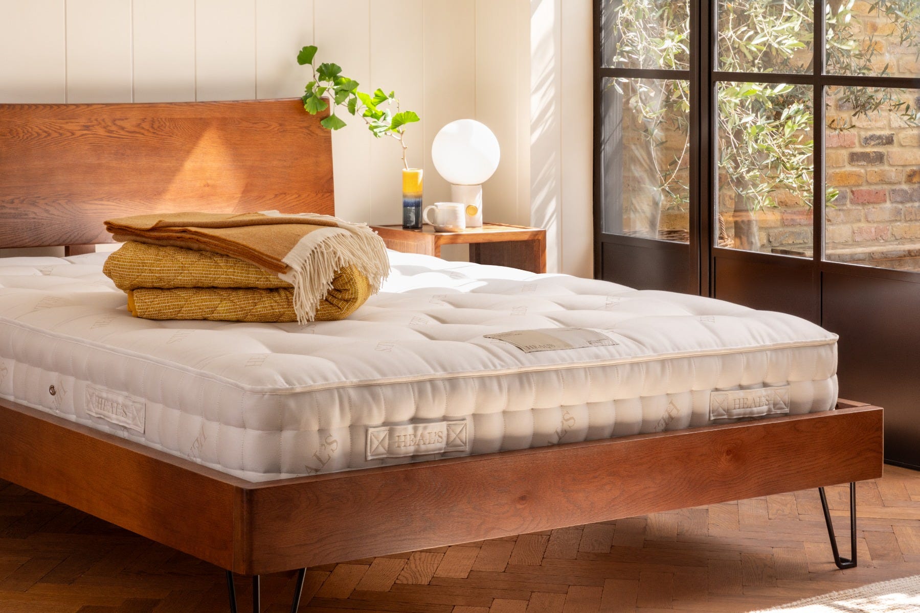 Heal's Orthopaedic Pocket 1500 New King Mattress 2