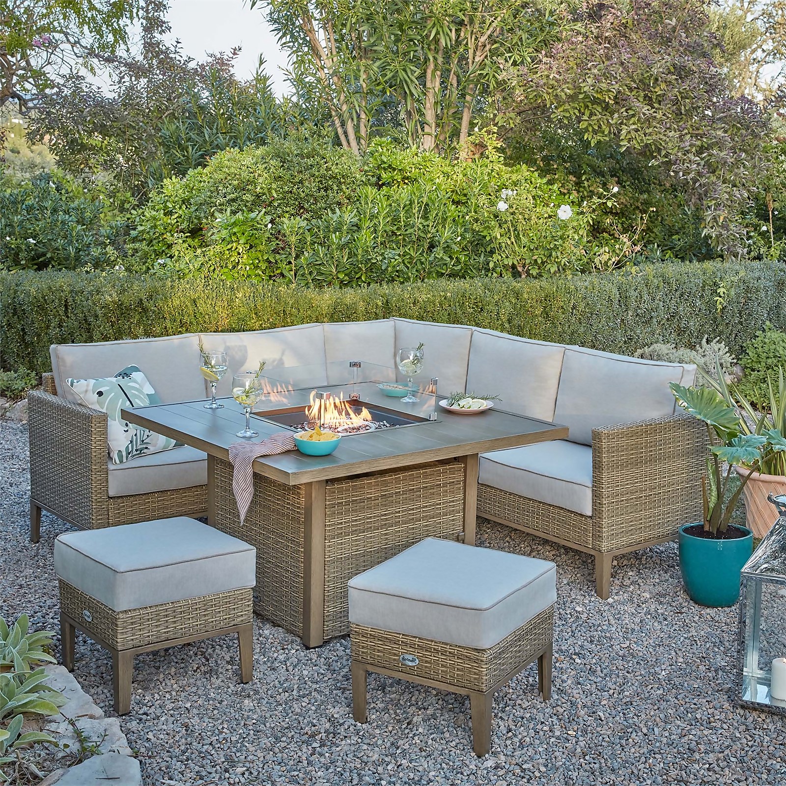 Bali Corner Garden Sofa Fire Pit Set