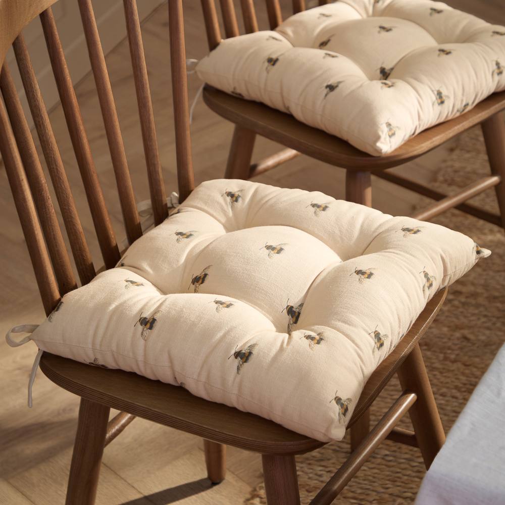 Wylder Ramble Bumble Bee 2 Pack Cotton Slub Seat Pads in Cream
