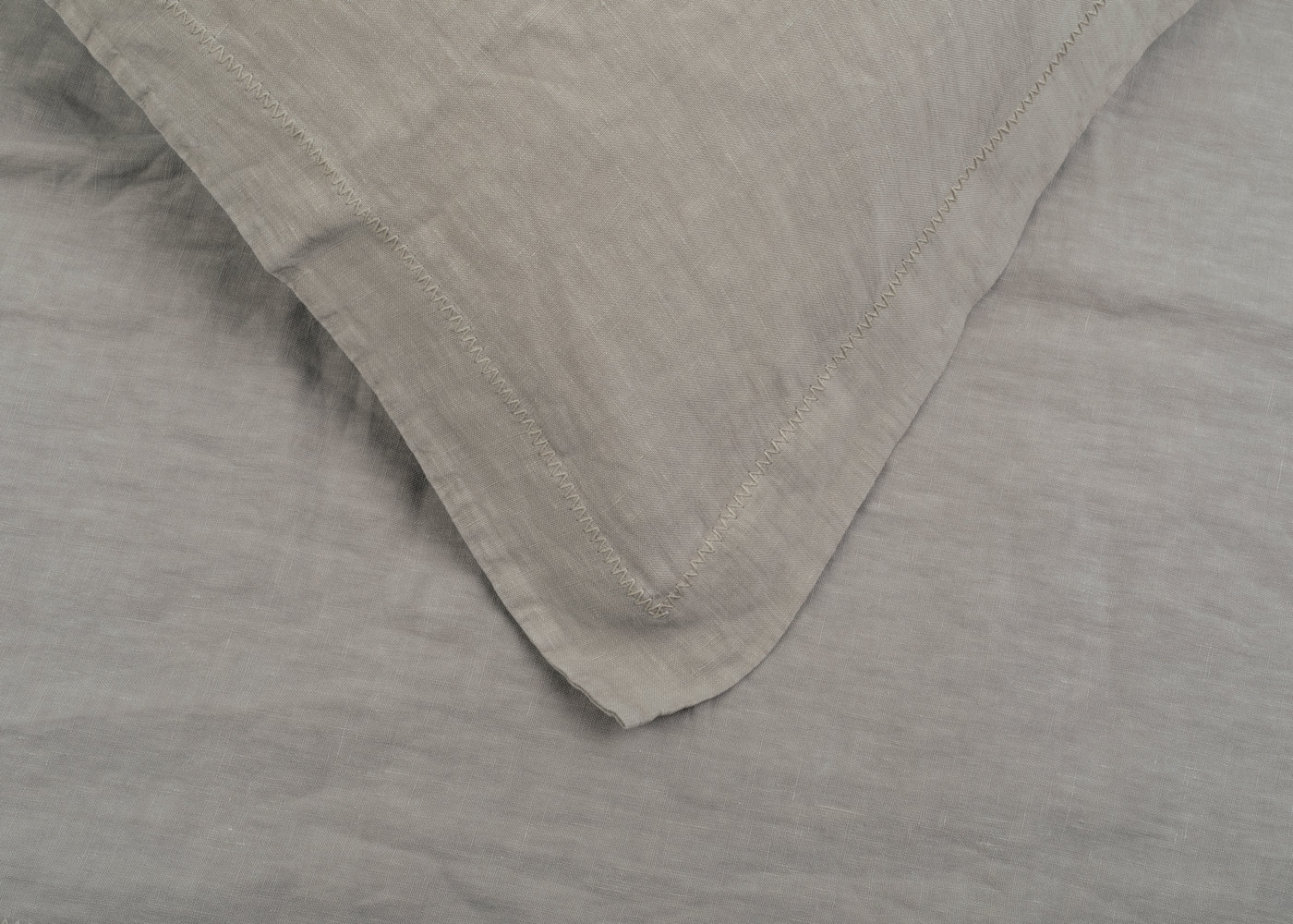 Heal's Washed Linen Natural Fitted Sheet Double