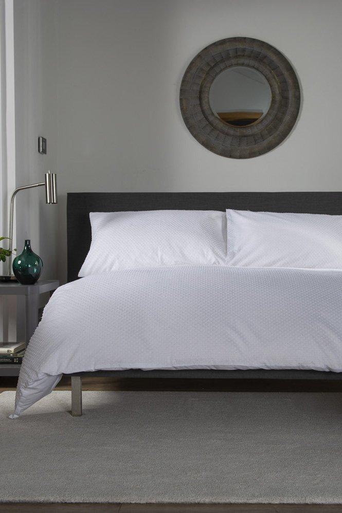 Tufted Dot Super King Duvet Set