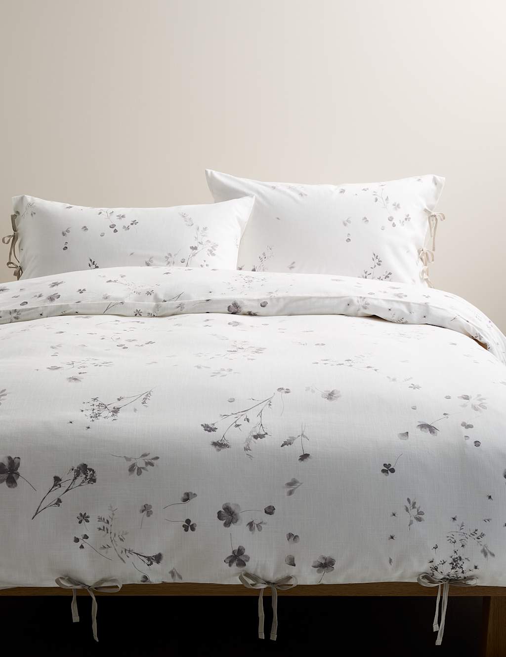 M&S Pure Cotton Pressed Floral Bedding Set Grey Mix