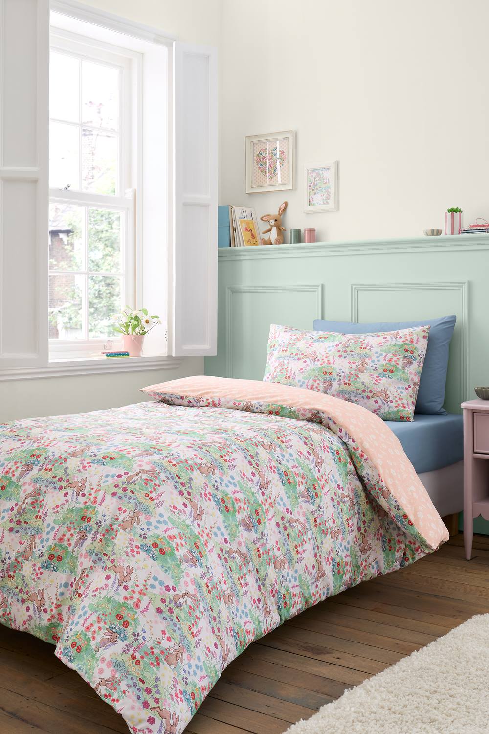 Belle & Boo 'Meadow Bunnies' Reversible Cotton Duvet Cover Set in Blue