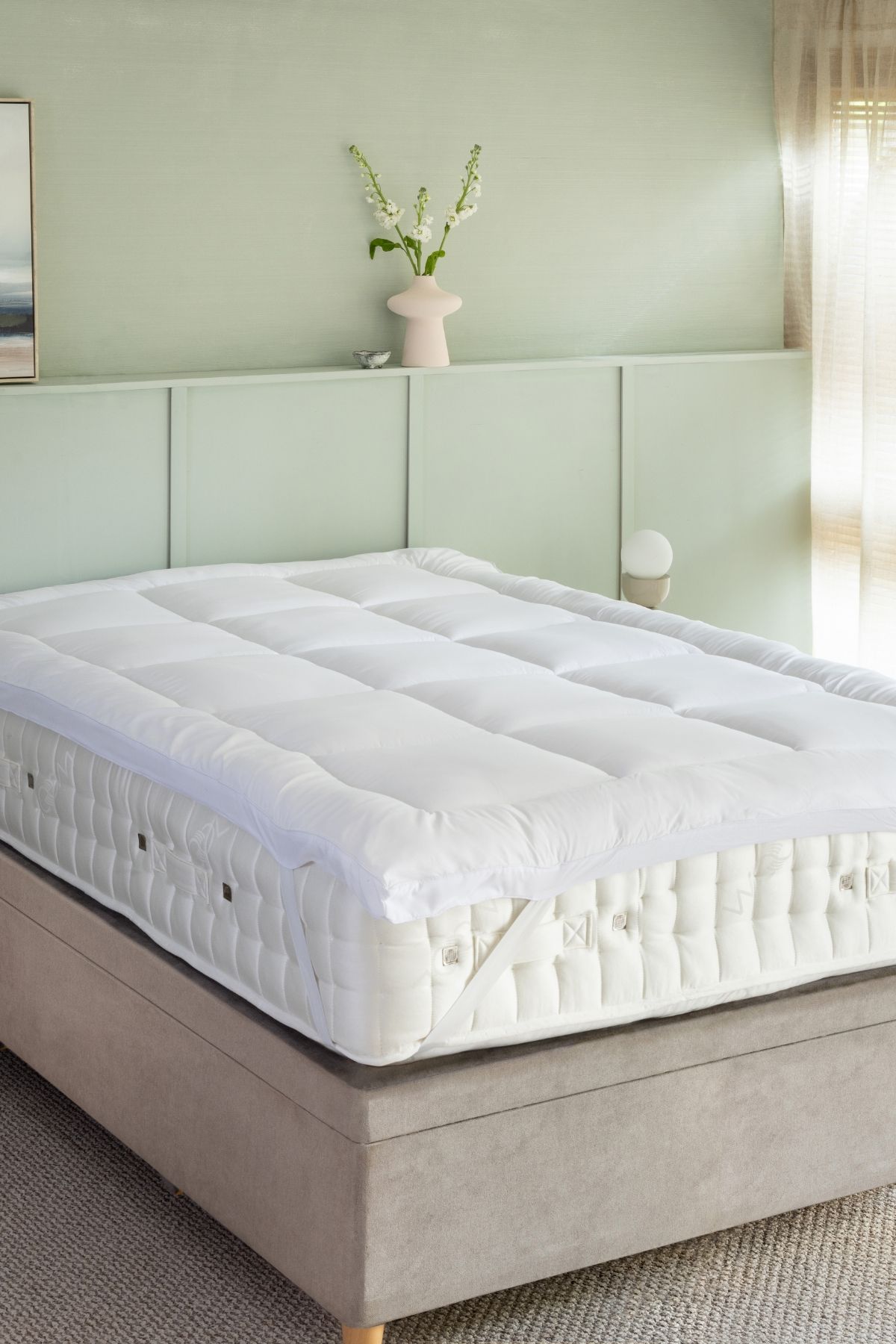 Soak&Sleep Soft As Down Mattress Topper in White