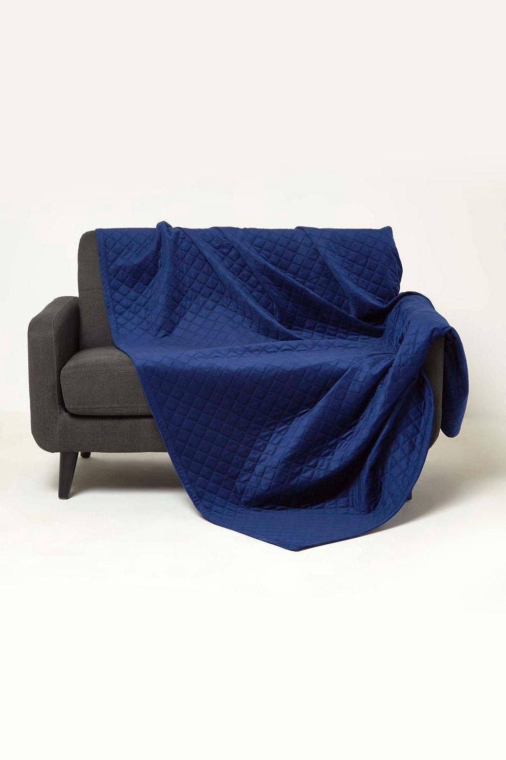Homescapes Diamond Quilted Velvet Throw in Navy