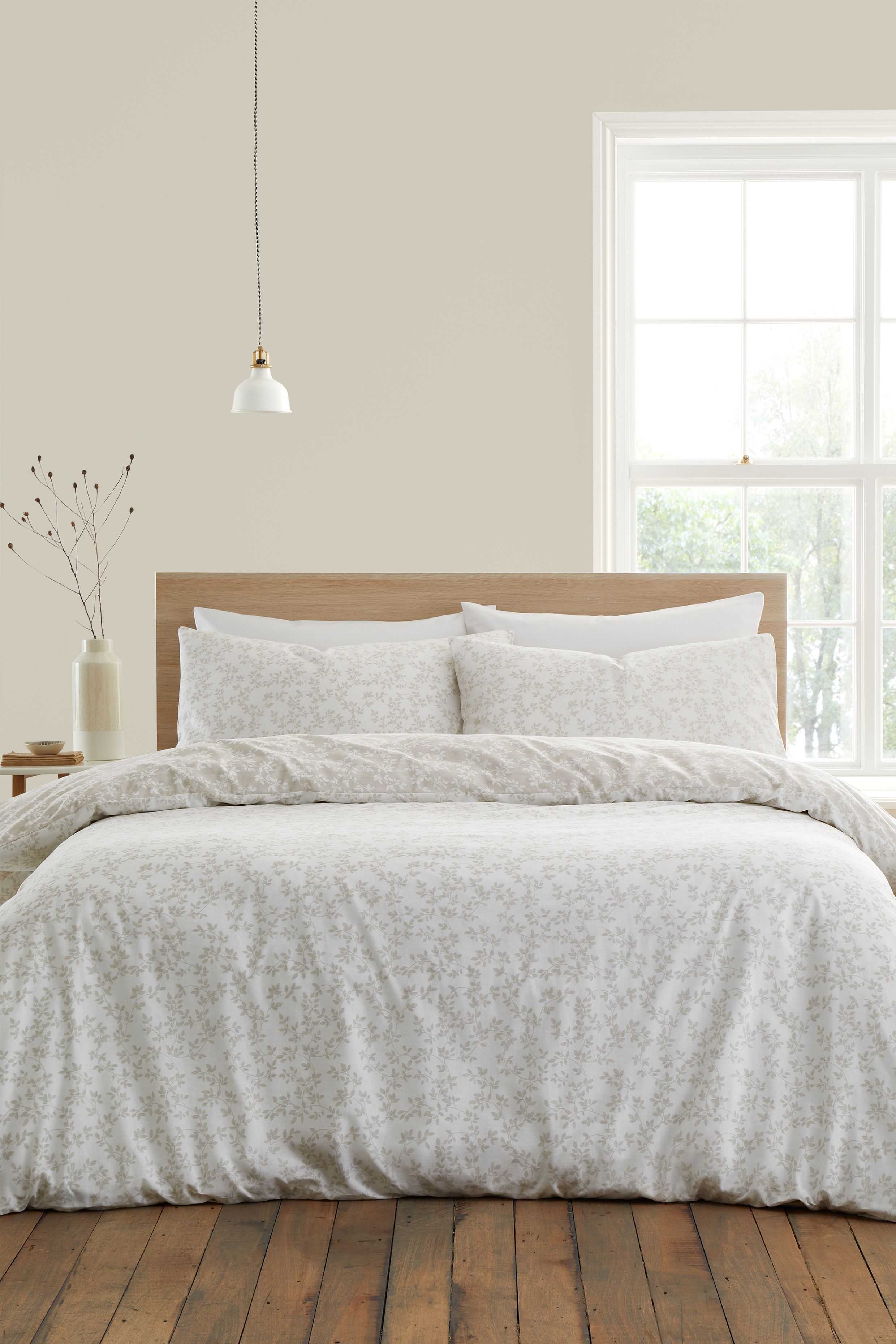 Bianca 'Shadow Leaves' 200TC Cotton Duvet Cover Set in Natural 2