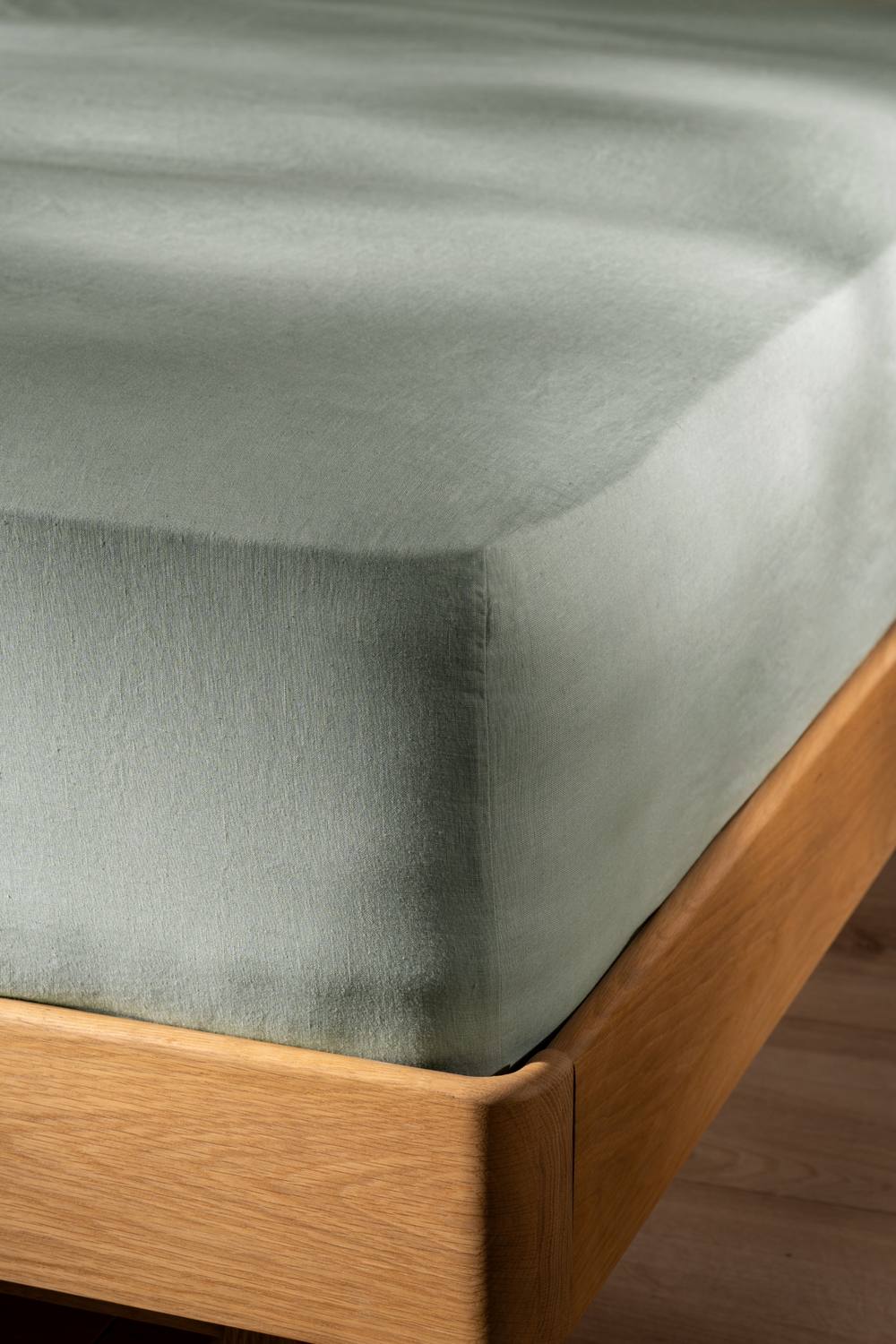 Soak&Sleep Misty Green French Linen 40cm Fitted Sheet in Pale Green