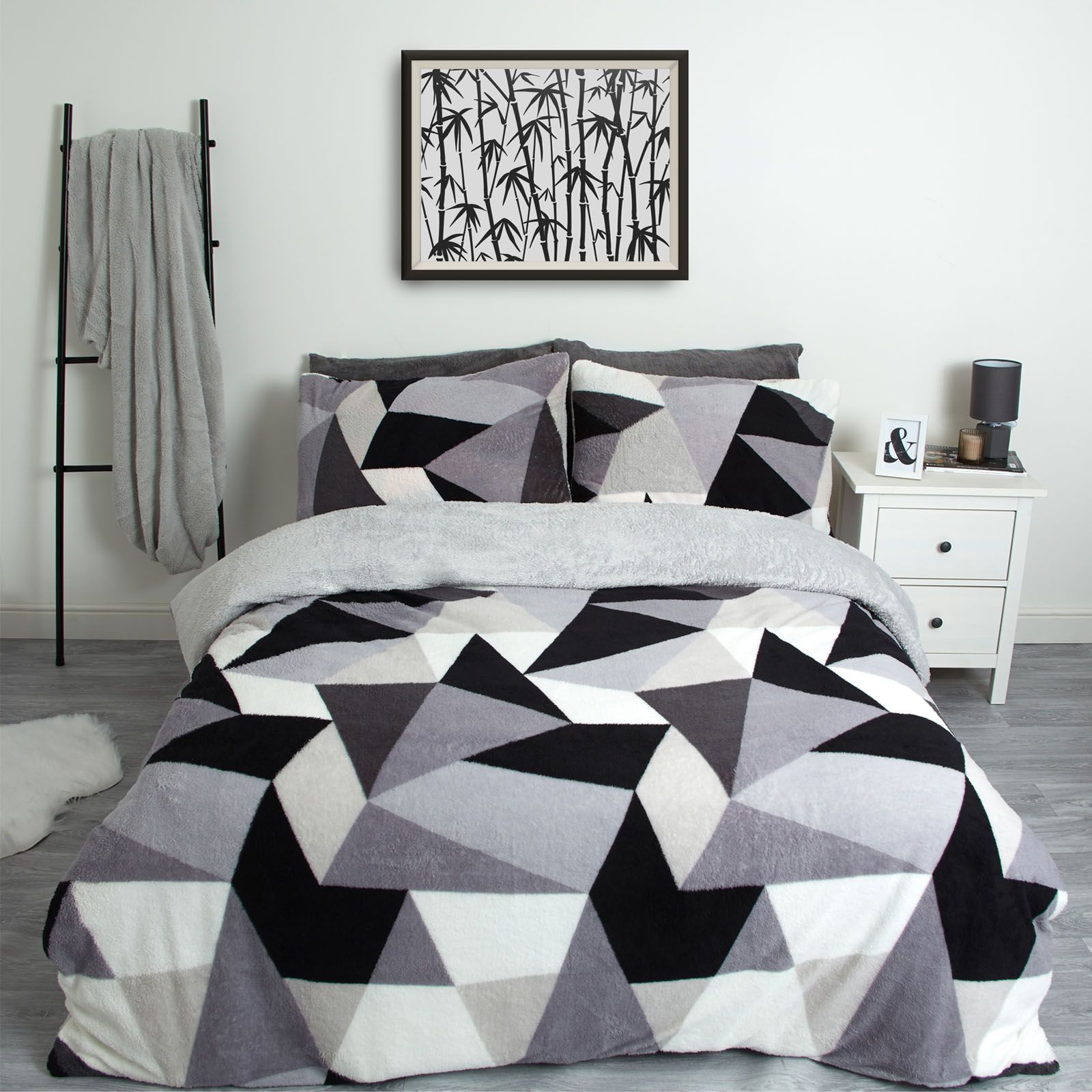 OHS Shapes Teddy Duvet Cover Pillowcase Bedding Set in Light Grey
