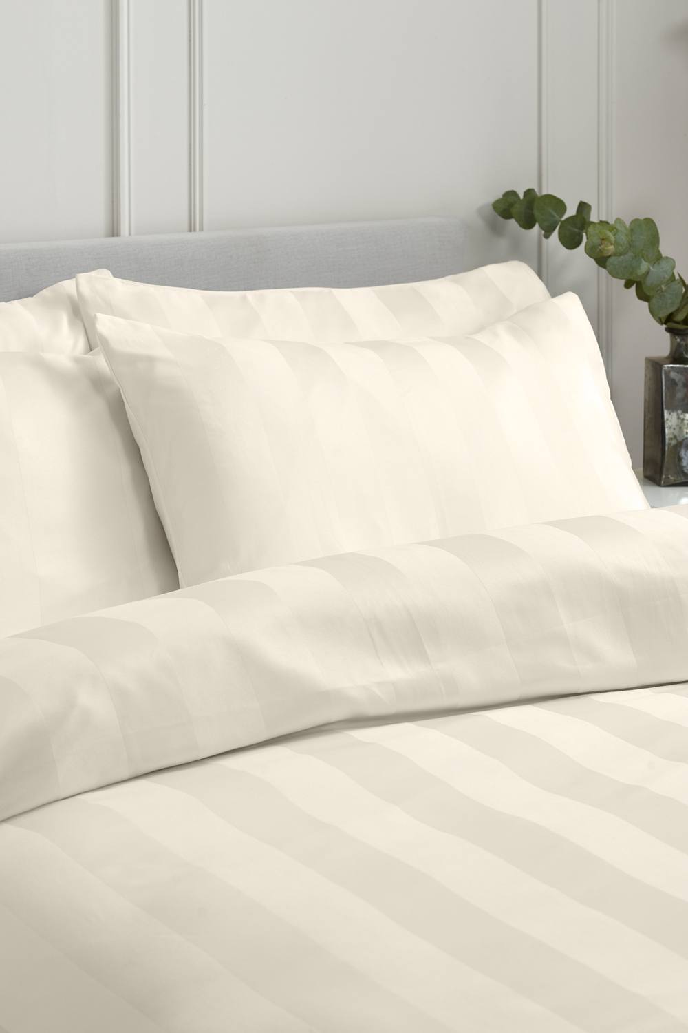 Catherine Lansfield 'So Soft Satin Stripe' Duvet Cover Set in Cream 2