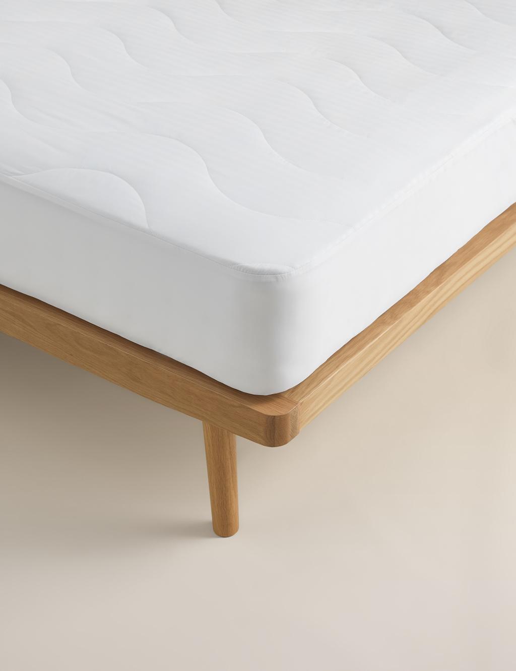 M&S Smart Wash & Dry Mattress Protector White