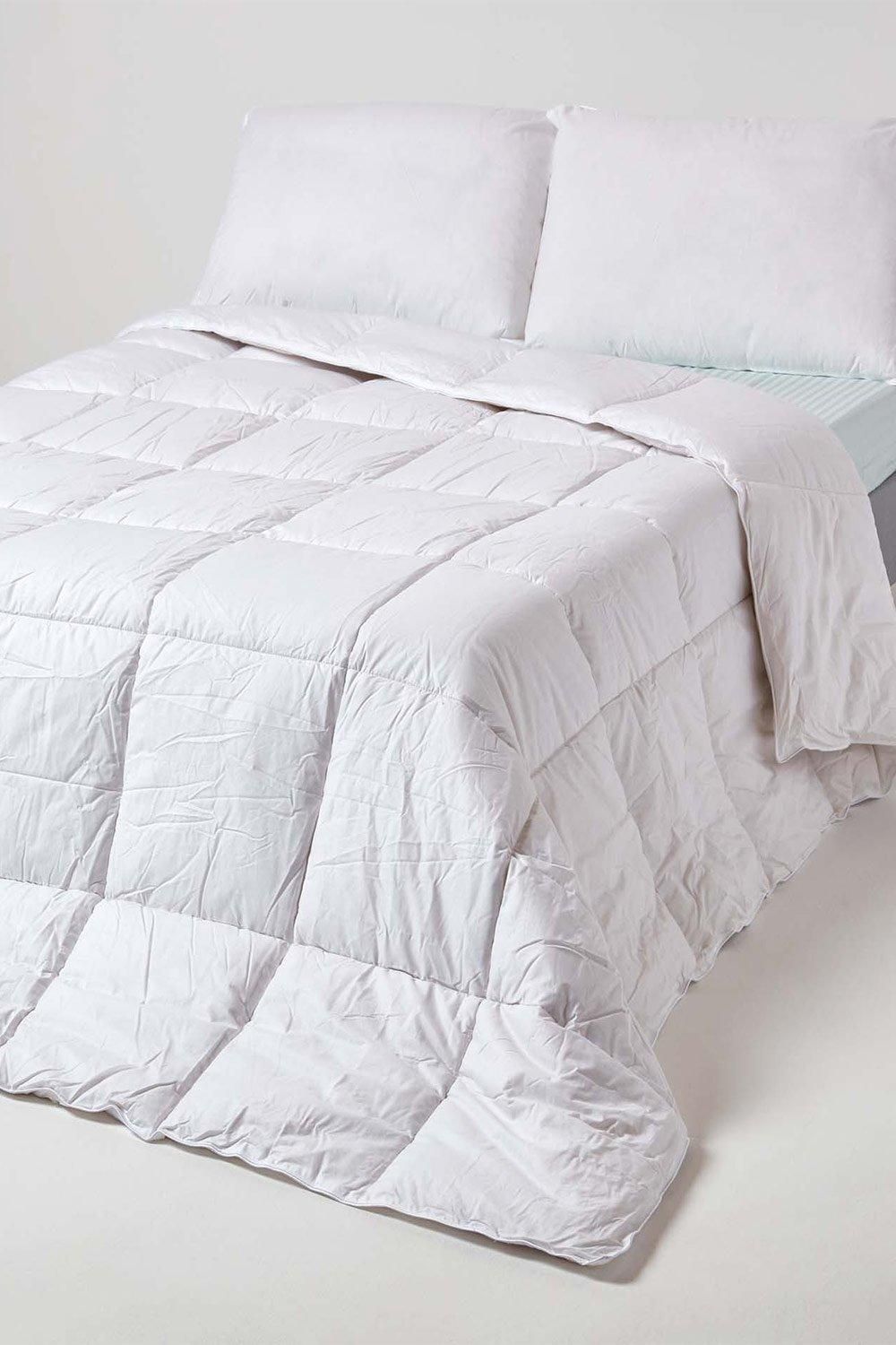 Homescapes Indulgent Pure Mulberry Silk Blend 4.5 Tog Spring/Summer Duvet in White