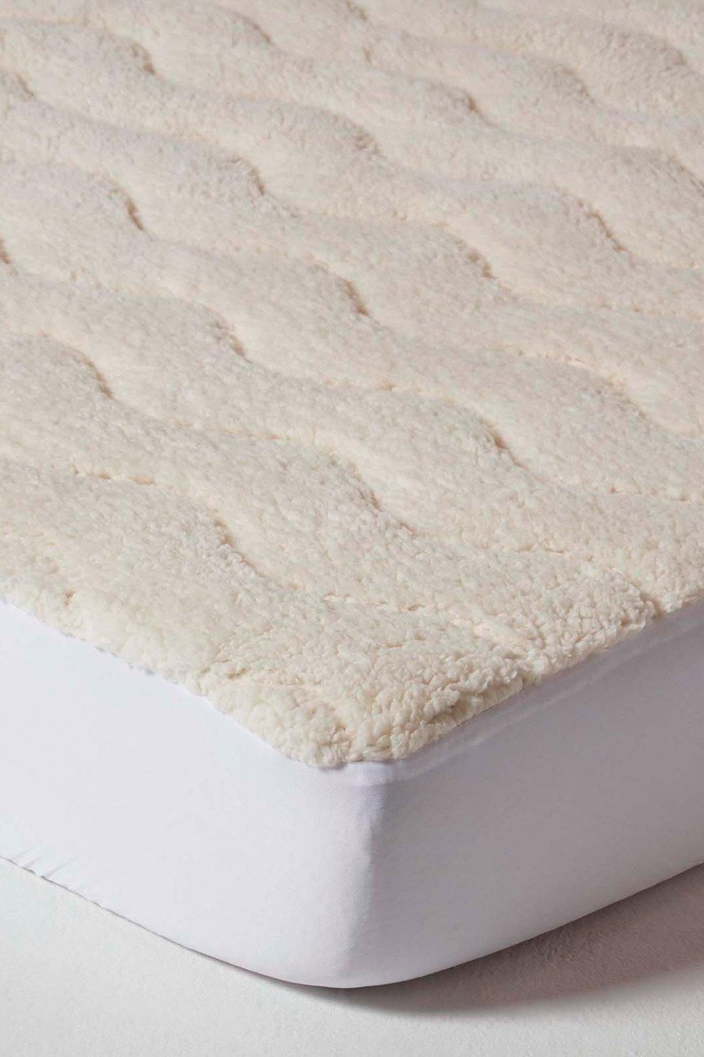 Homescapes Luxury Thick Fleece Mattress Topper Euro Size in White