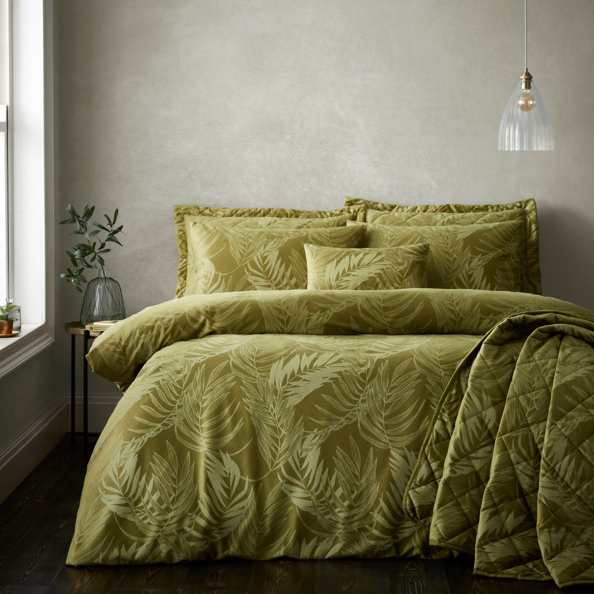 Portfolio Home Woburn Duvet Cover Set with Pillowcase in Green