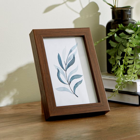 Essentials Photo Frame