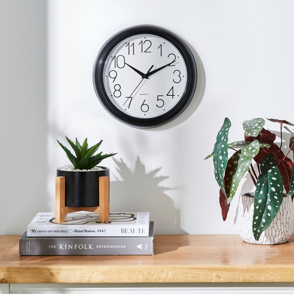 Simple Round Wall Clock