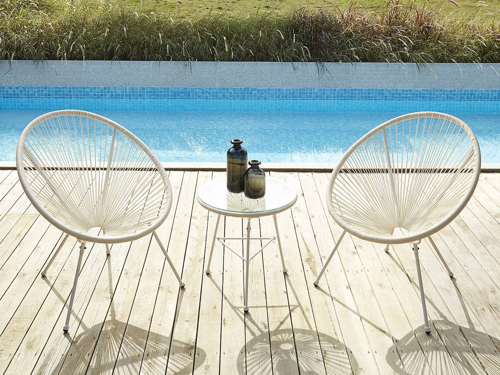 Vente-unique White Woven Resin Garden Table - ALIOS II By MYLIA