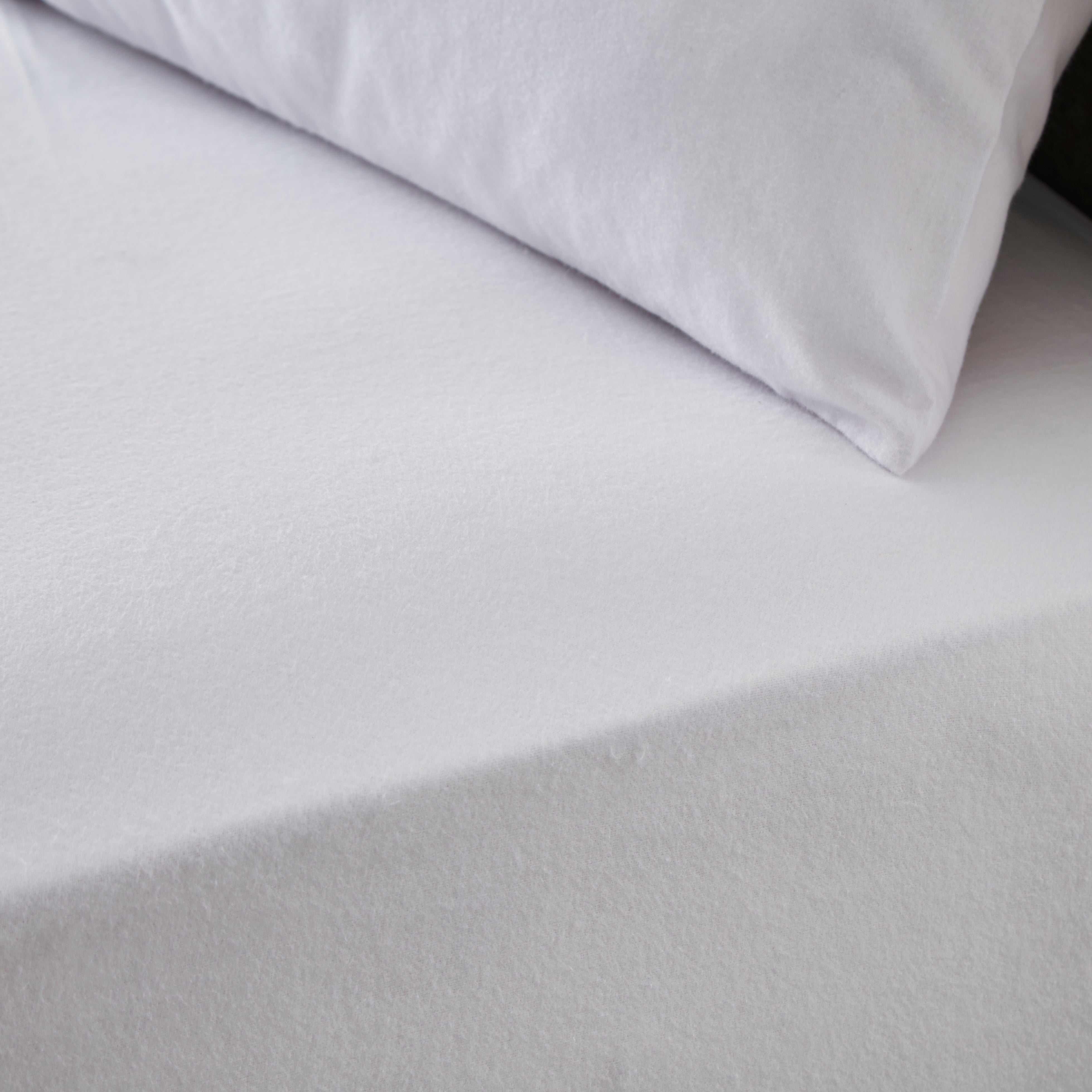 Fogarty Plain Bamboo Fitted Sheet White