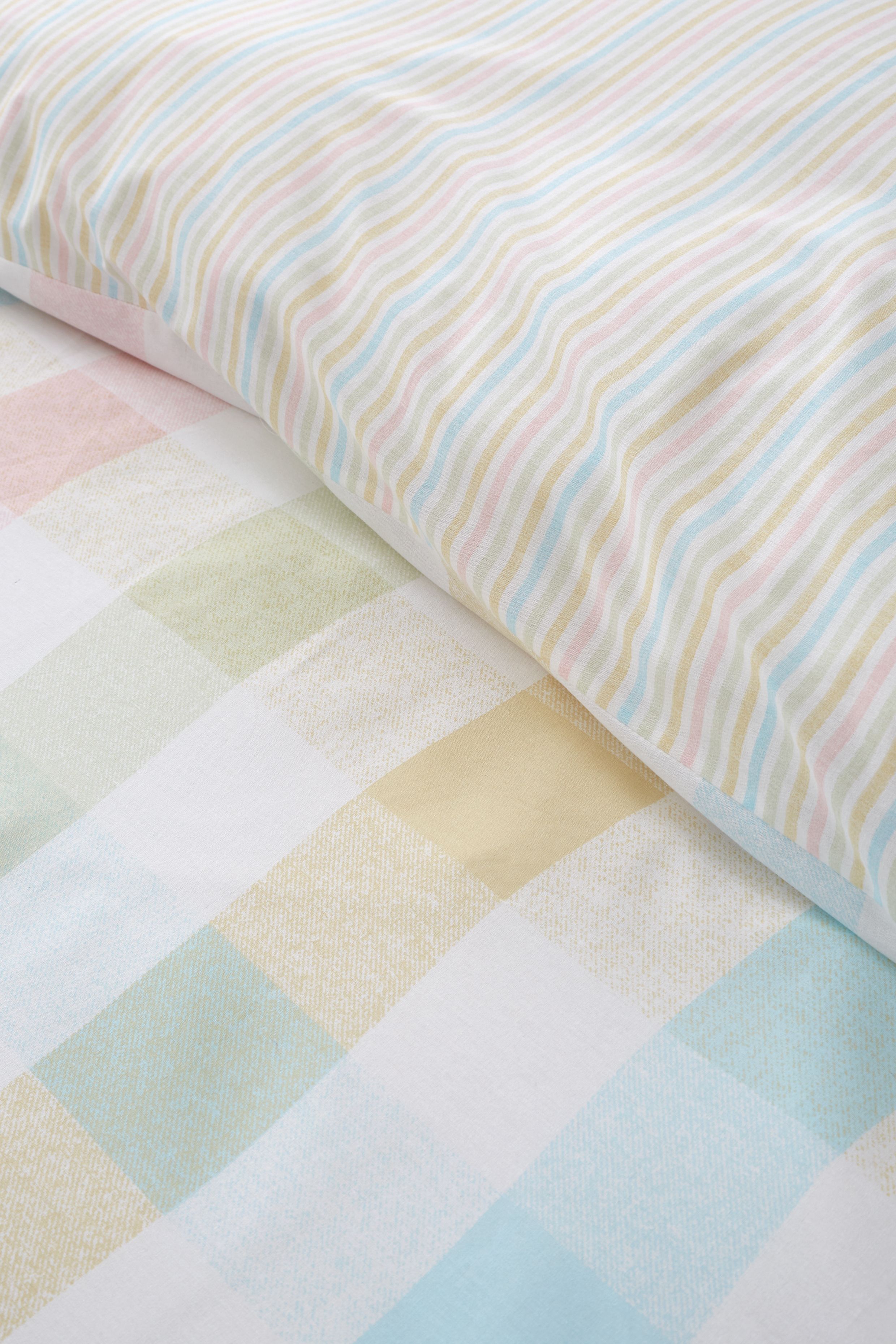 Catherine Lansfield 'Spring Check' Reversible Duvet Cover Set 3